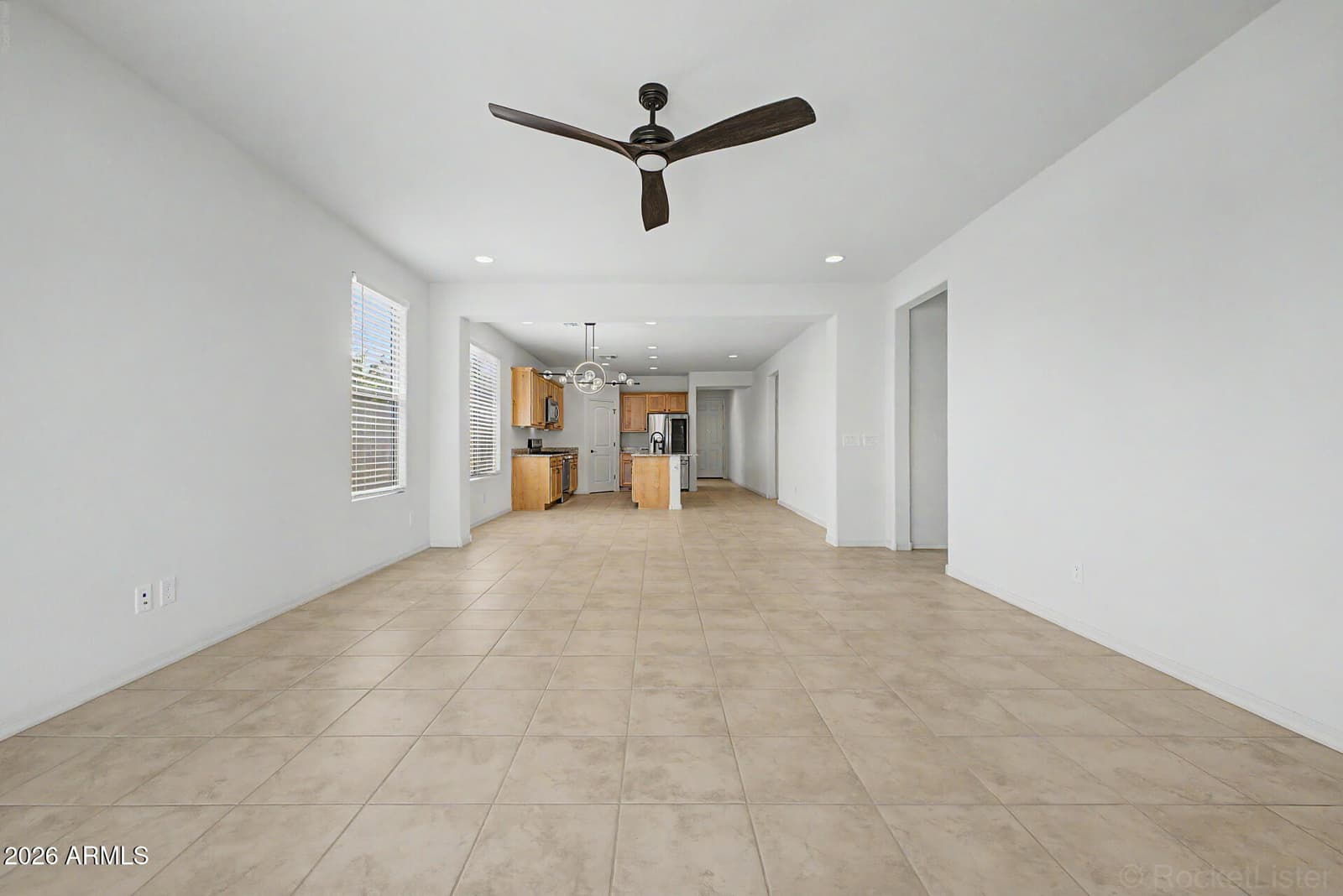 8954 W SAN JUAN Avenue, Glendale, AZ 85305 — photo 9 of 48