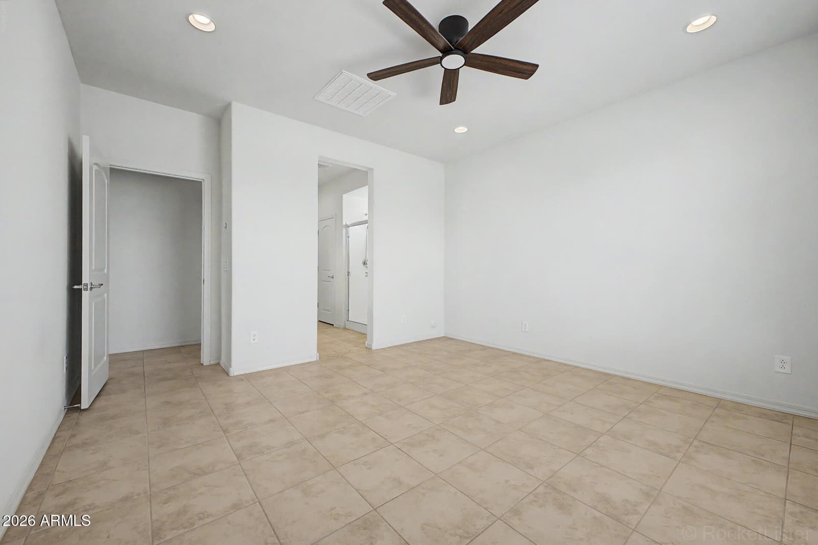 8954 W SAN JUAN Avenue, Glendale, AZ 85305 — photo 20 of 48