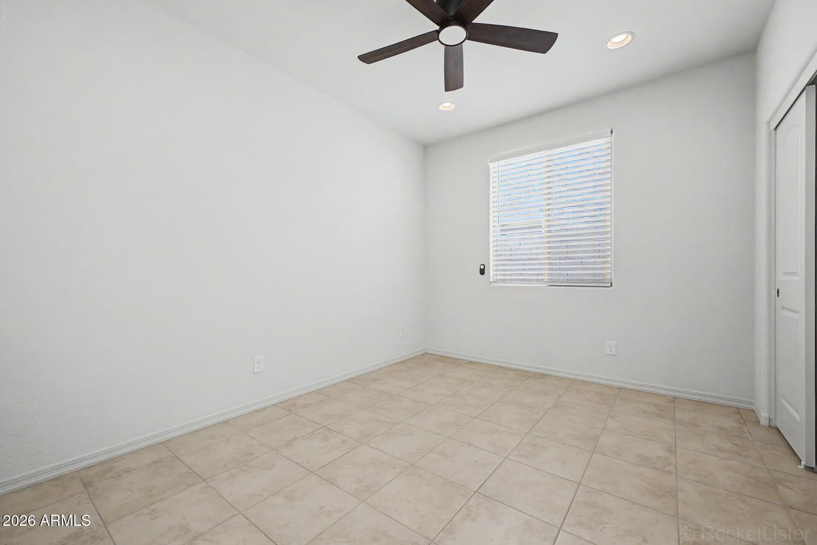 8954 W SAN JUAN Avenue, Glendale, AZ 85305 — photo 29 of 48