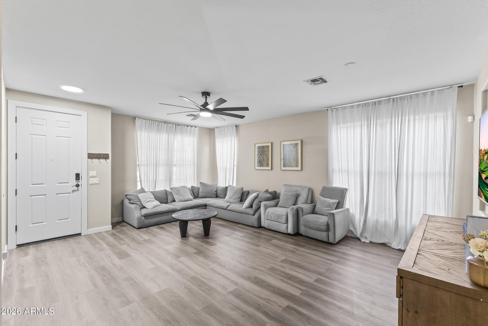 10203 W ALBENIZ Place, Tolleson, AZ 85353 — photo 5 of 39