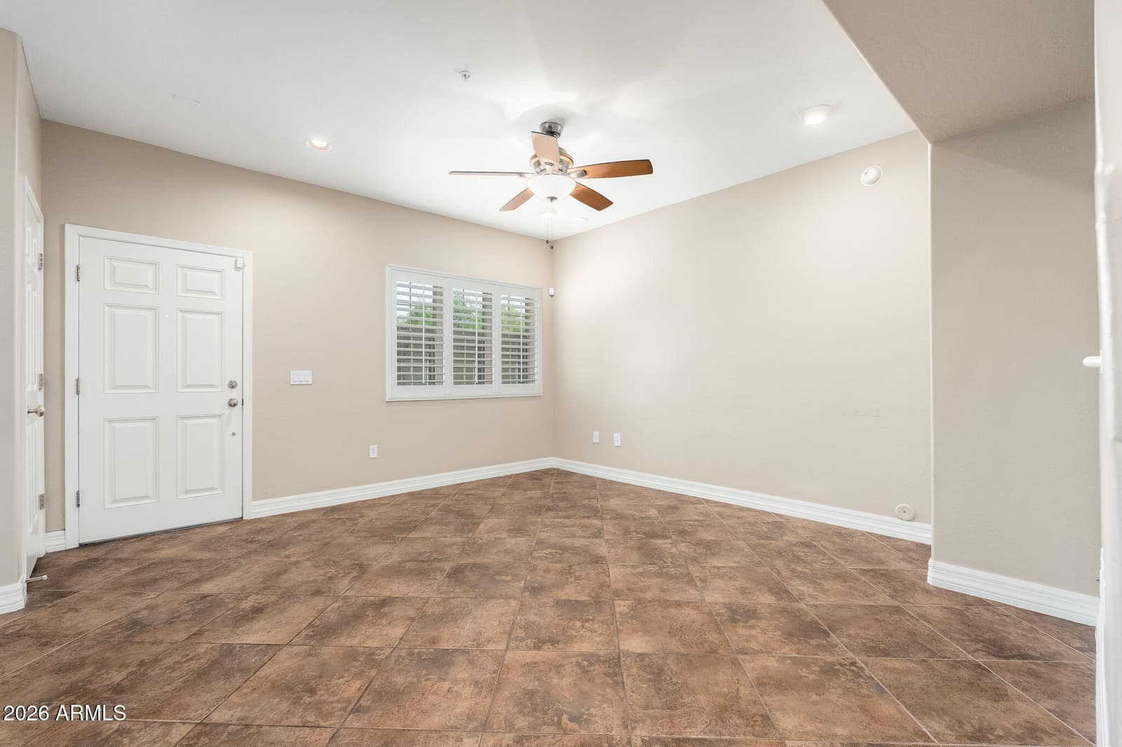 3935 E ROUGH RIDER Road 1020, Phoenix, AZ 85050 — photo 8 of 34