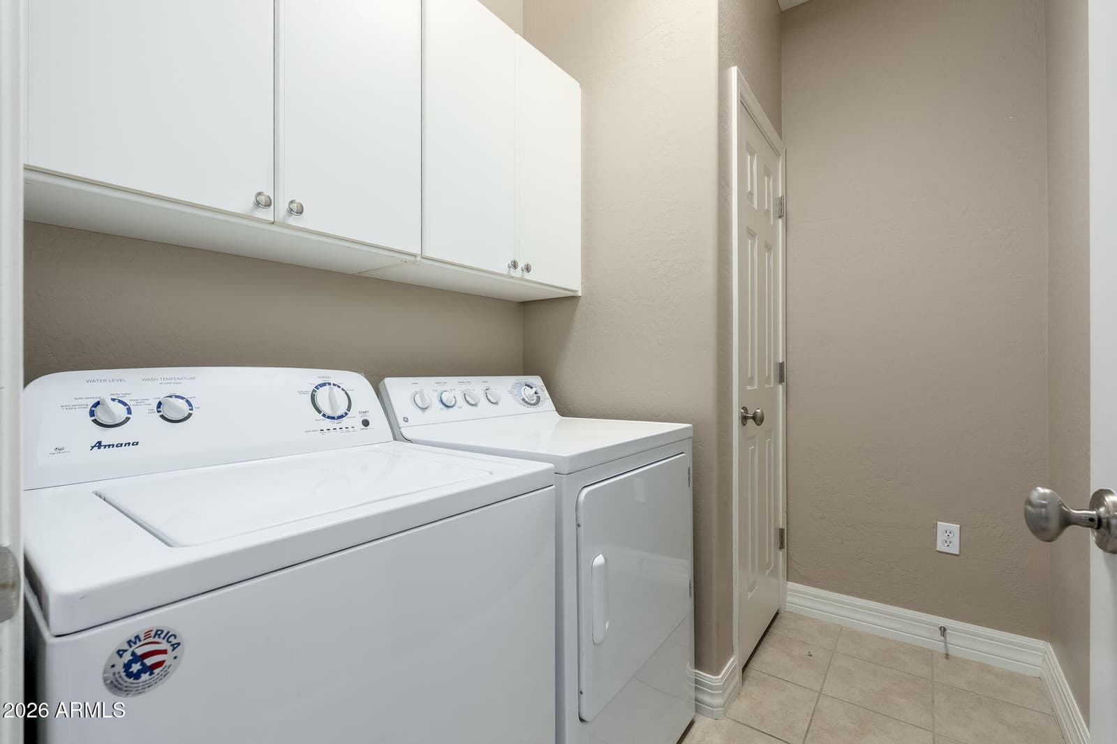 3935 E ROUGH RIDER Road 1020, Phoenix, AZ 85050 — photo 17 of 34