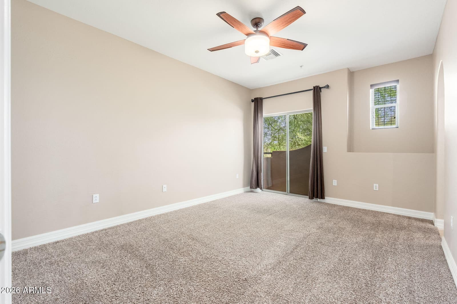 3935 E ROUGH RIDER Road 1020, Phoenix, AZ 85050 — photo 13 of 34