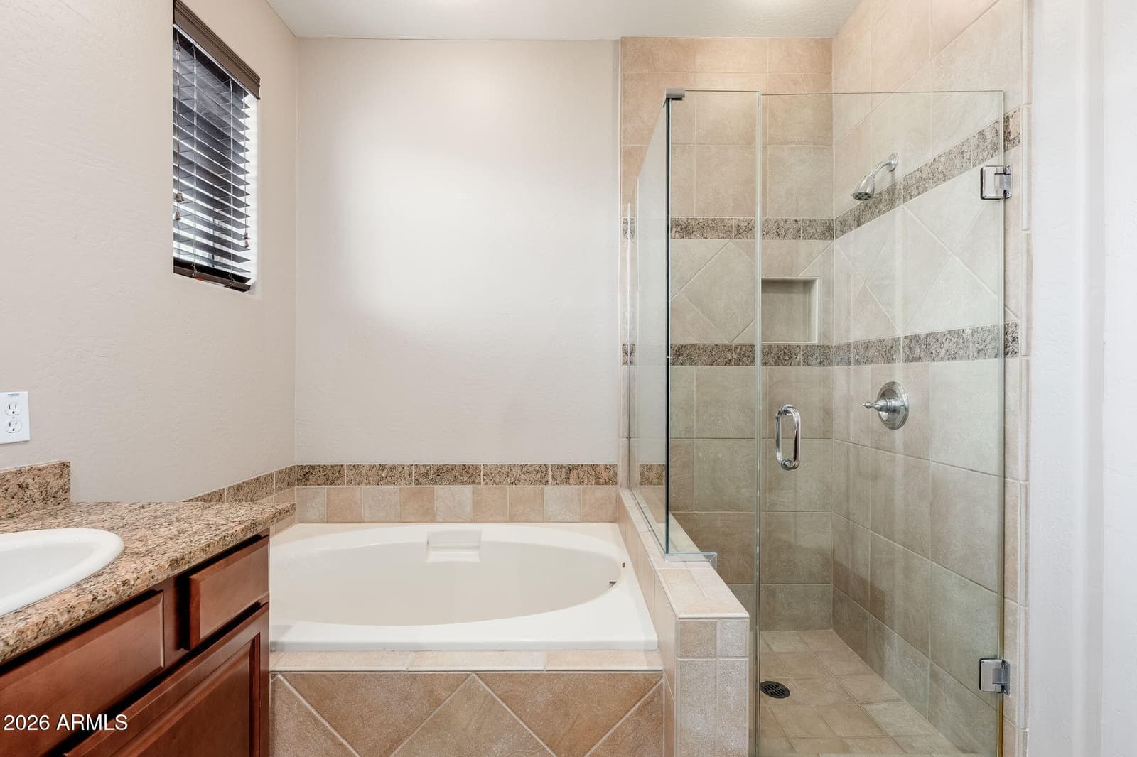 3935 E ROUGH RIDER Road 1020, Phoenix, AZ 85050 — photo 14 of 34