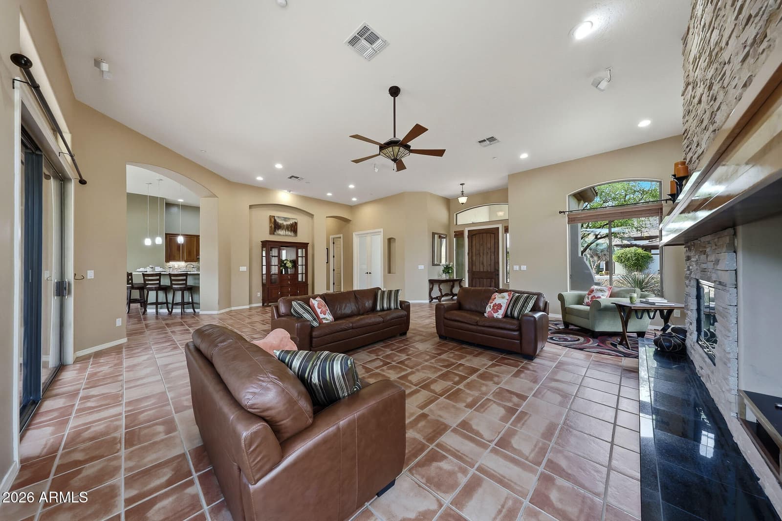 2129 W LEGENDS Way, Anthem, AZ 85086 — photo 7 of 57