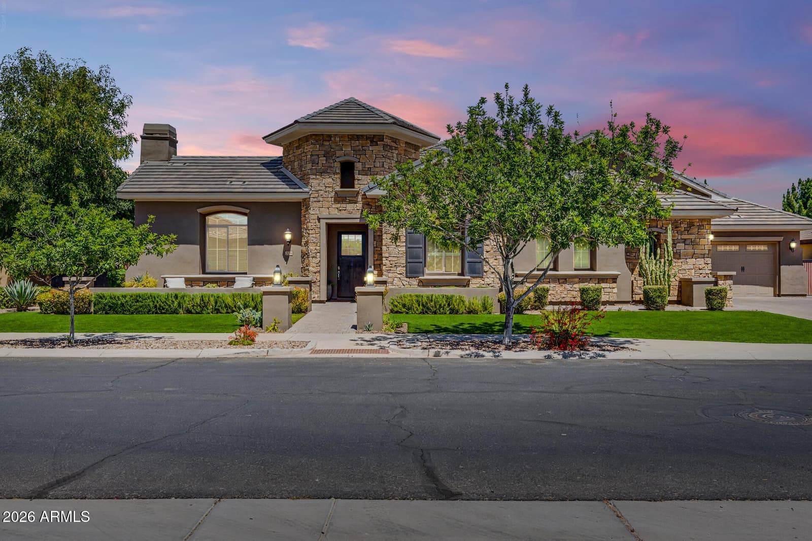 2174 E MEAD Drive, Gilbert, AZ 85298