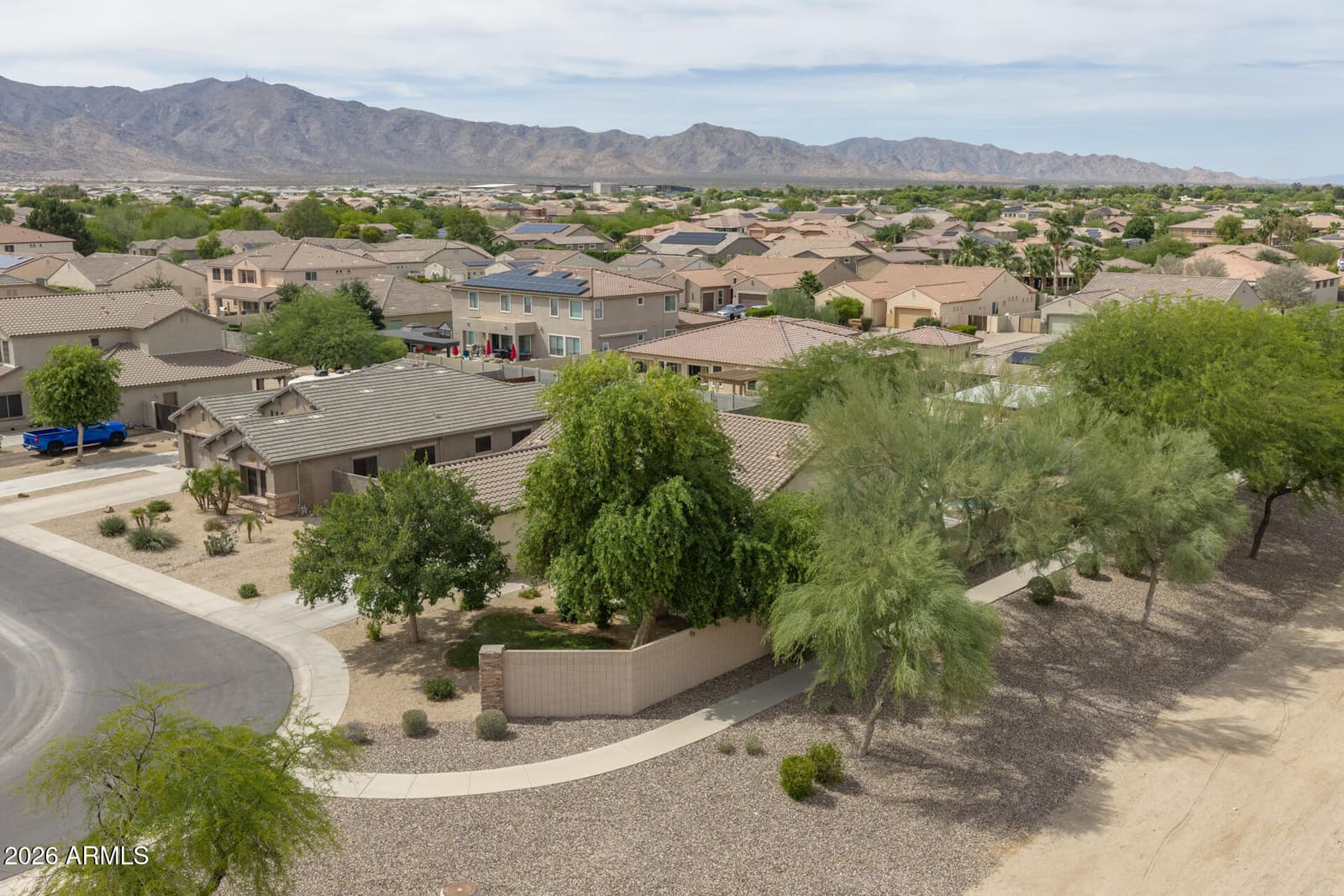 18302 W GEORGIA Avenue, Litchfield Park, AZ 85340 — photo 6 of 37