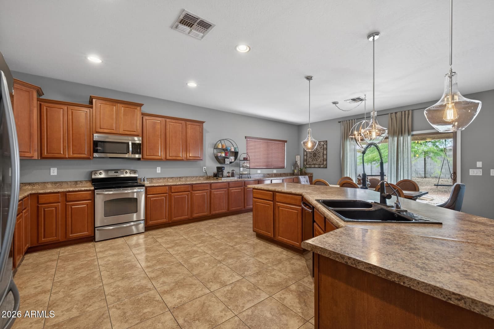 18302 W GEORGIA Avenue, Litchfield Park, AZ 85340 — photo 13 of 37