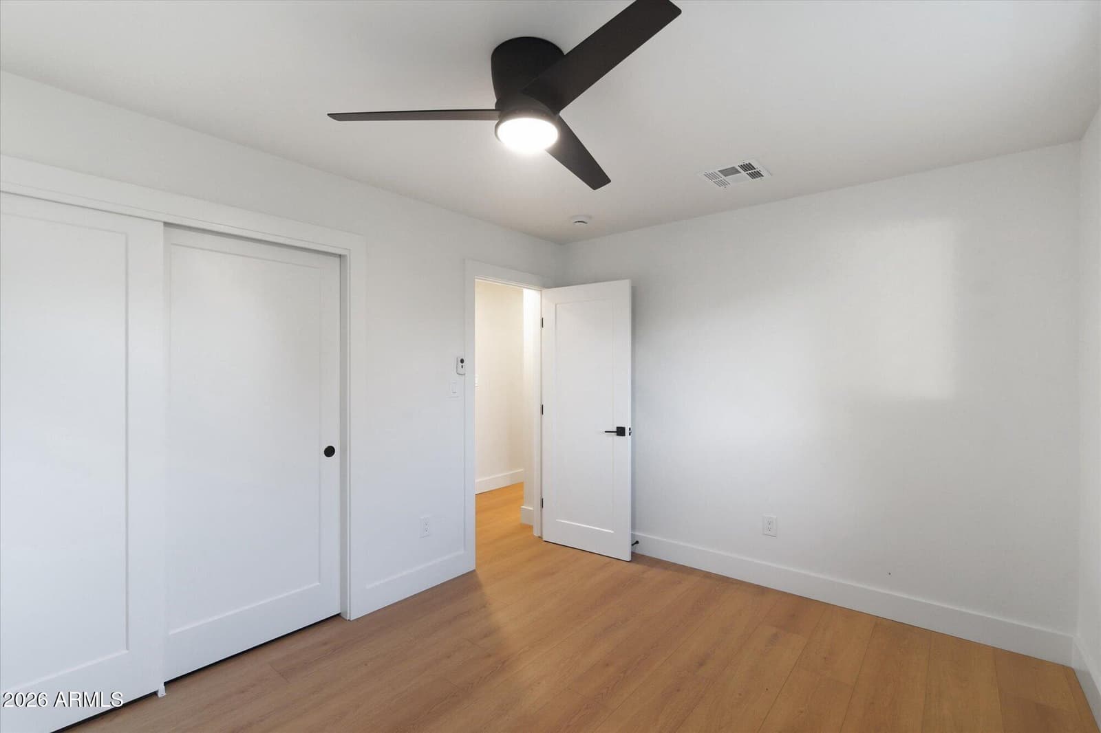 325 W LOMA Lane, Phoenix, AZ 85021 — photo 15 of 30