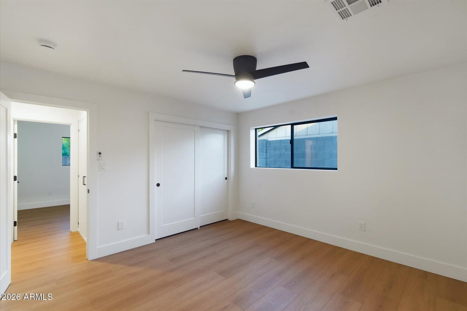 325 W LOMA Lane, Phoenix, AZ 85021 — photo 16 of 30