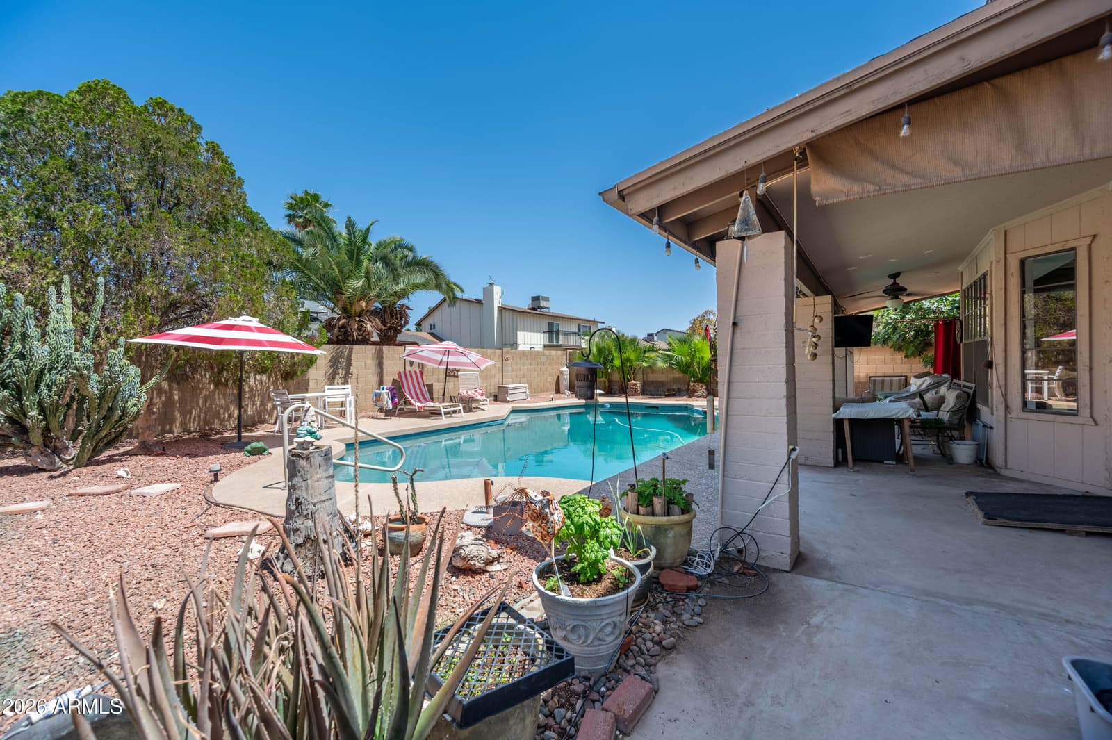 6416 W SHANGRI LA Road, Glendale, AZ 85304 — photo 17 of 28