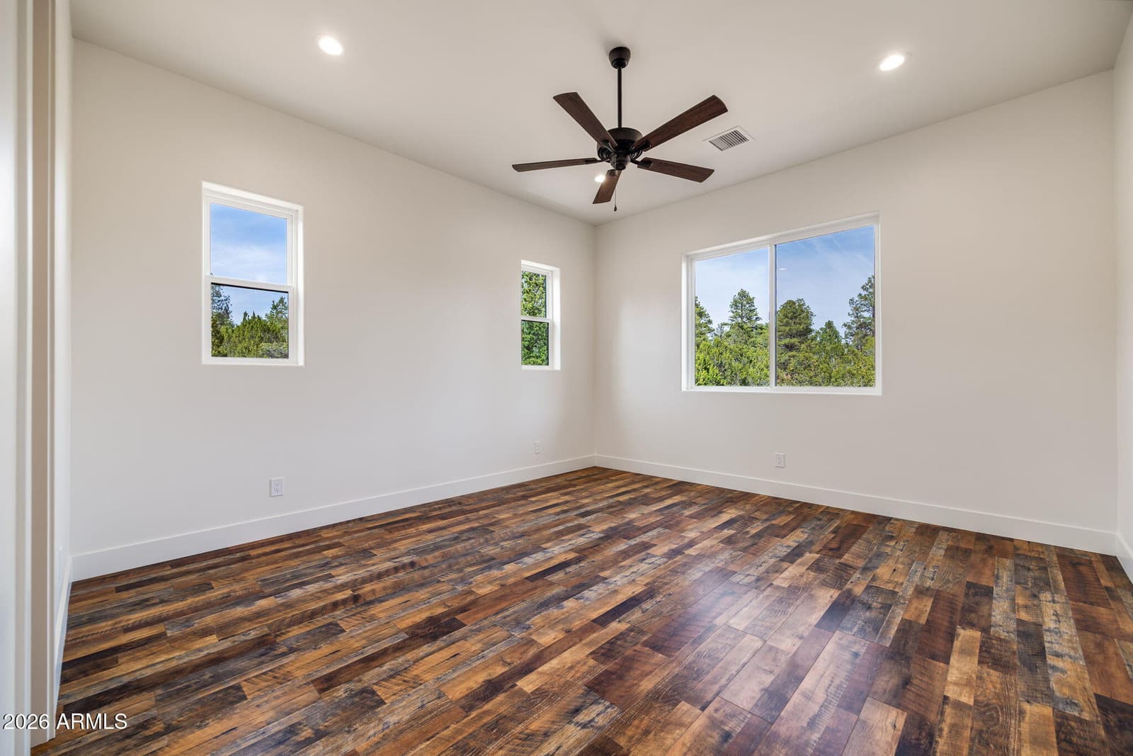 2759 PANTHER Circle, Overgaard, AZ 85933 — photo 16 of 45