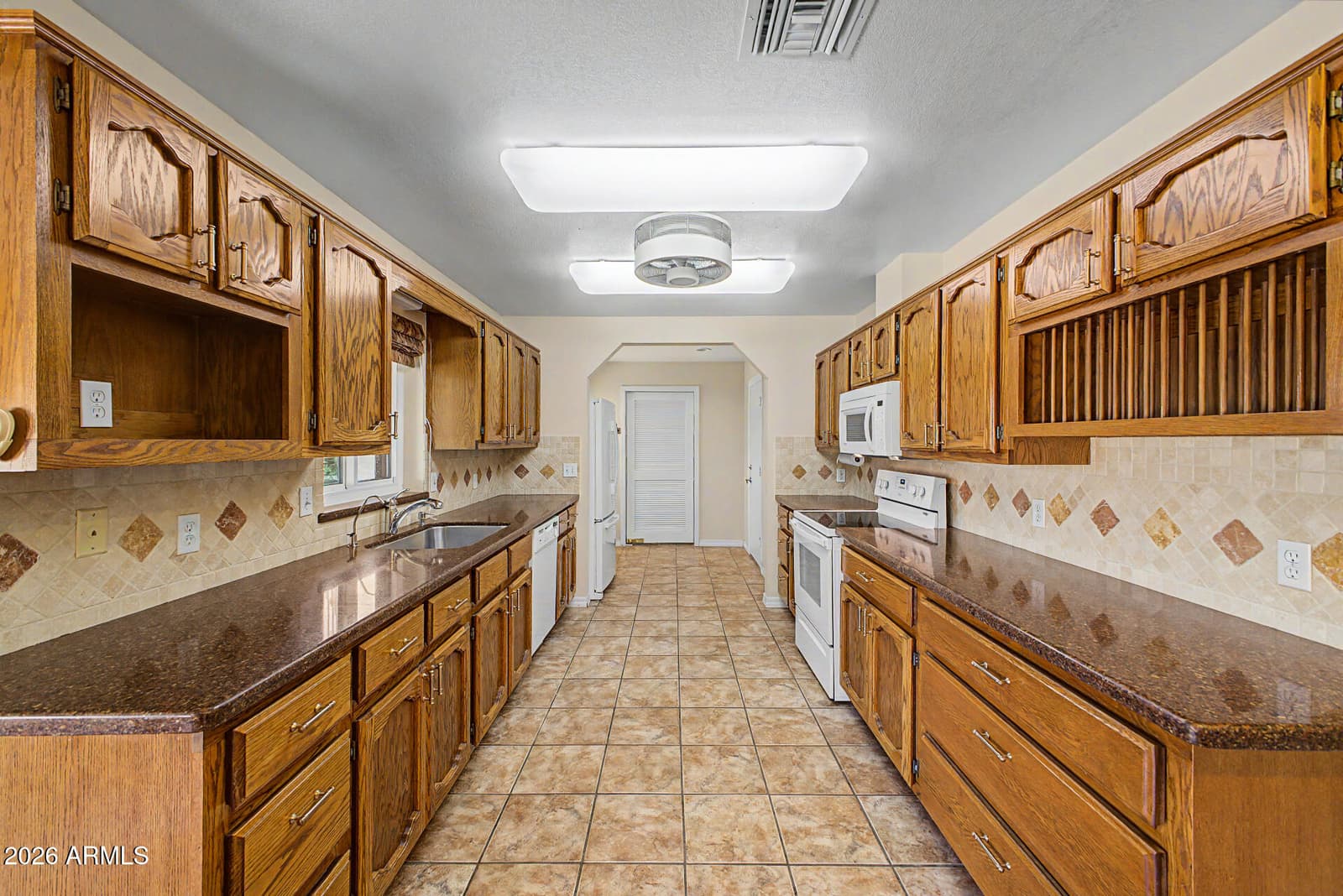 22202 W HILTON Avenue, Buckeye, AZ 85326 — photo 10 of 32