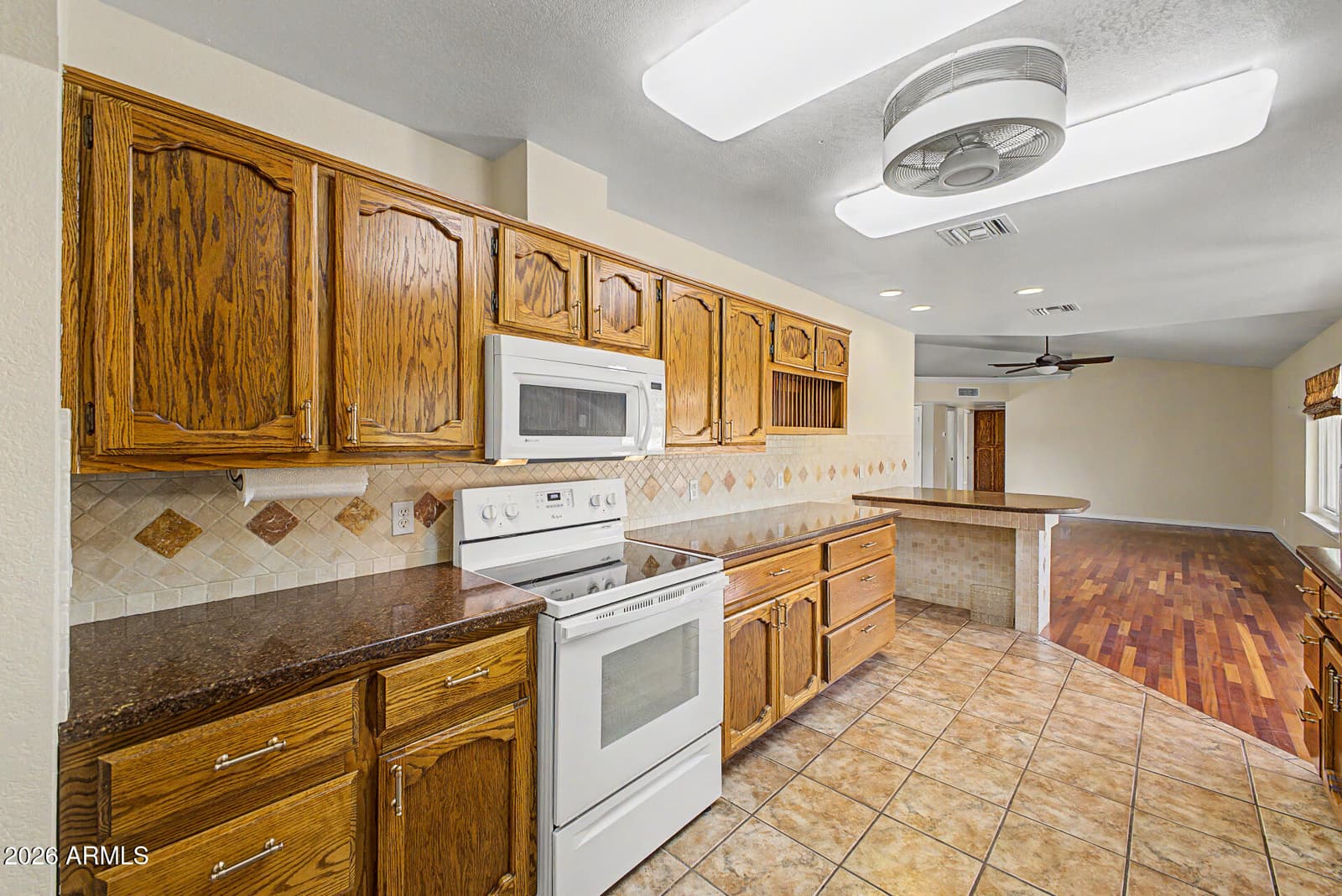 22202 W HILTON Avenue, Buckeye, AZ 85326 — photo 11 of 32