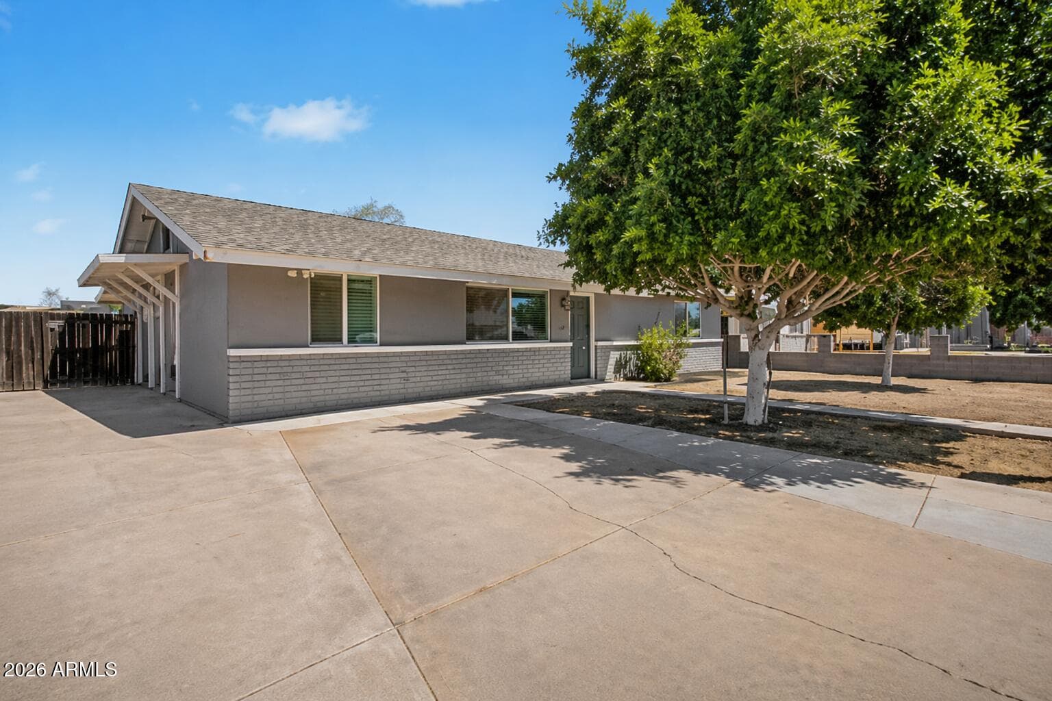 106 E INDIGO Street, Mesa, AZ 85201 — photo 2 of 21