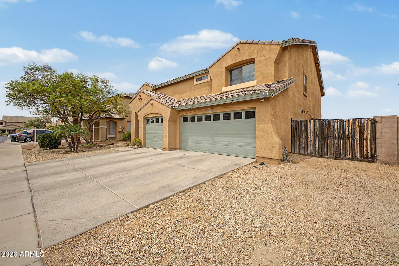 2916 W GLASS Lane, Phoenix, AZ 85041 — photo 2 of 36