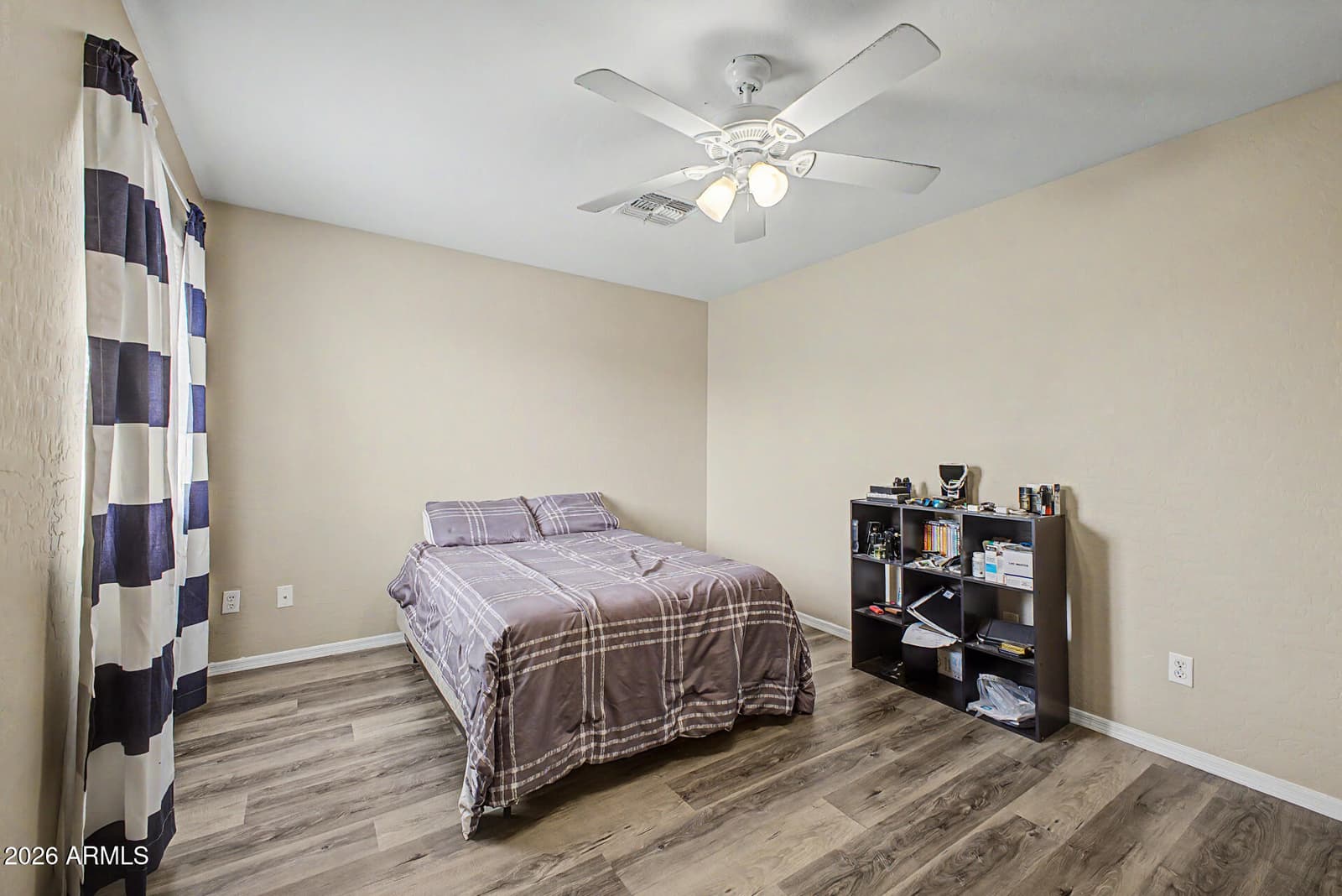 2916 W GLASS Lane, Phoenix, AZ 85041 — photo 19 of 36