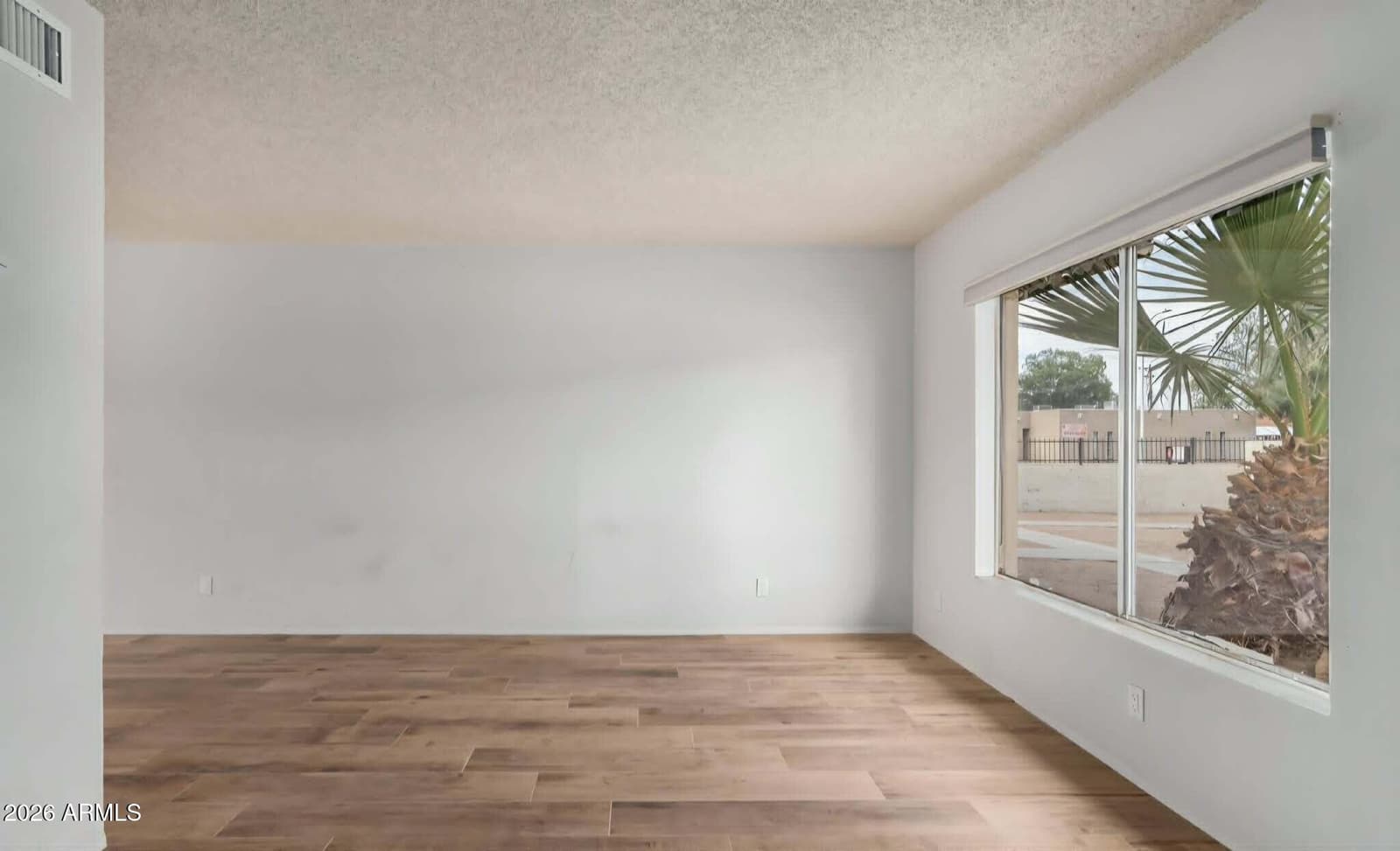 3605 W BETHANY HOME Road 2, Phoenix, AZ 85019 — photo 12 of 16