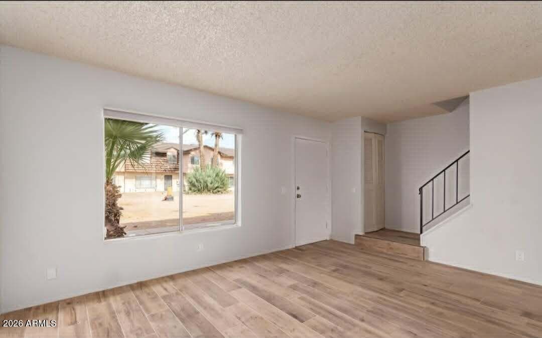 3605 W BETHANY HOME Road 2, Phoenix, AZ 85019 — photo 4 of 16