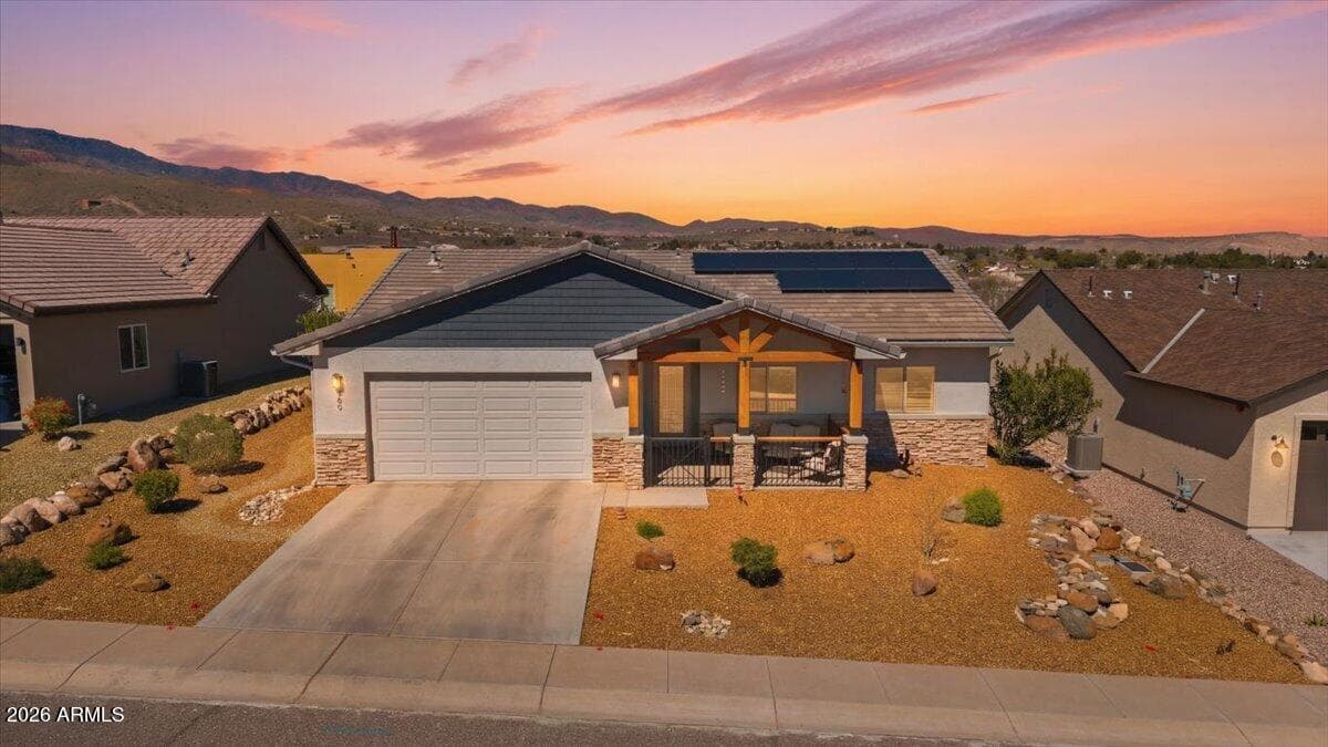 560 SKYLINE Boulevard, Clarkdale, AZ 86324 — photo 1 of 43