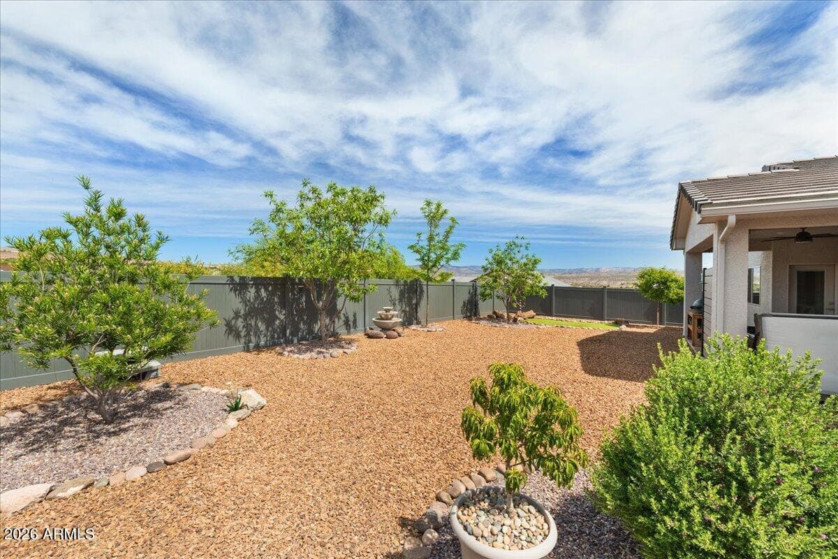 560 SKYLINE Boulevard, Clarkdale, AZ 86324 — photo 8 of 43