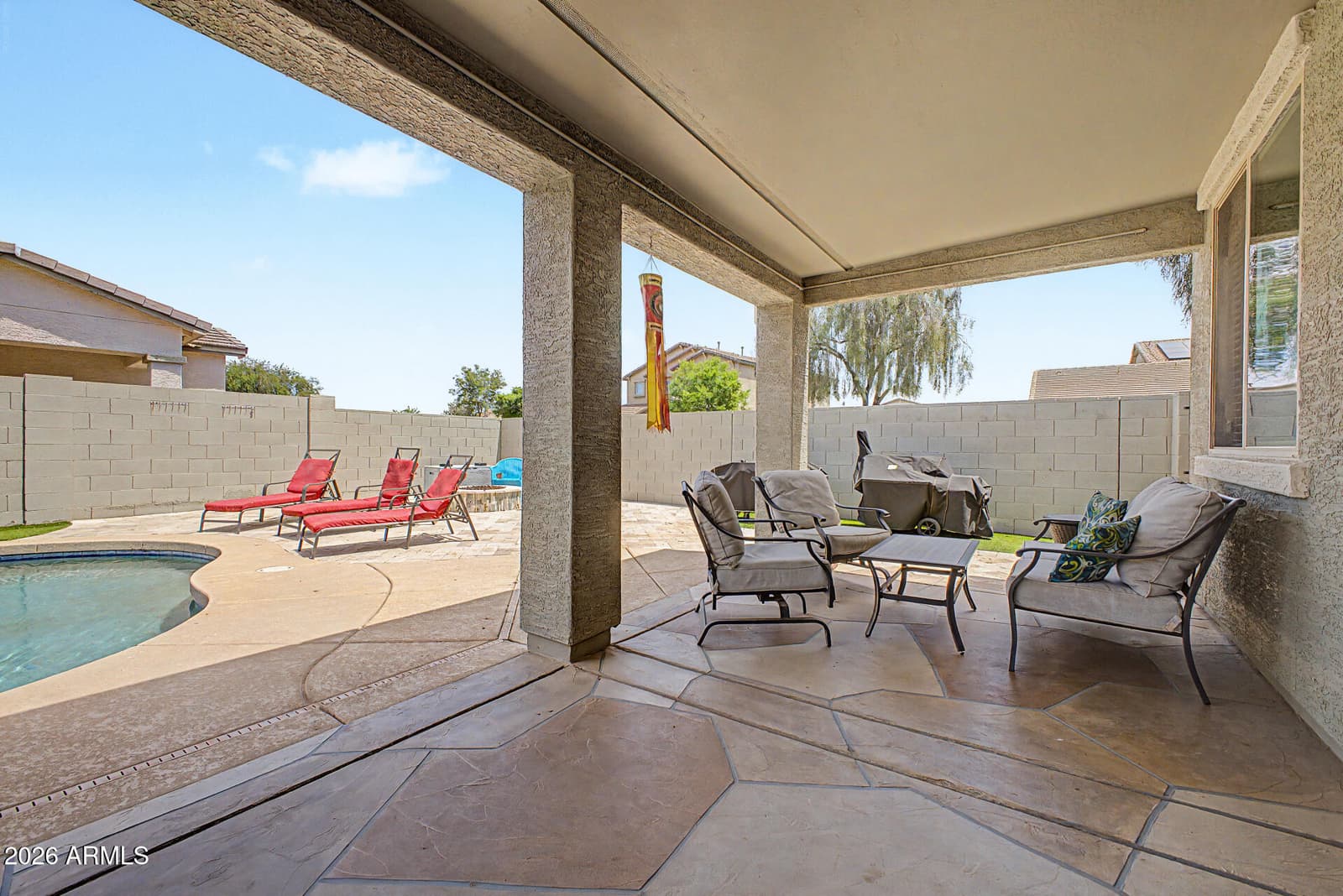 196 E GOLD DUST Way, San Tan Valley, AZ 85143 — photo 4 of 40
