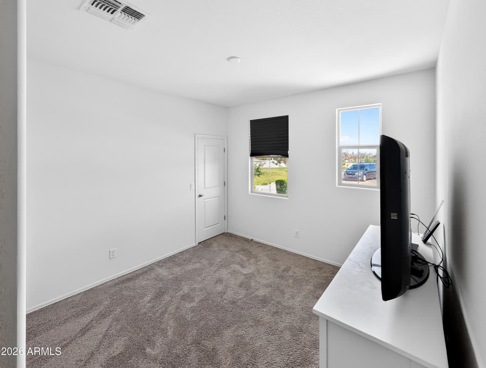 2439 W PECAN Road, Phoenix, AZ 85041 — photo 9 of 38