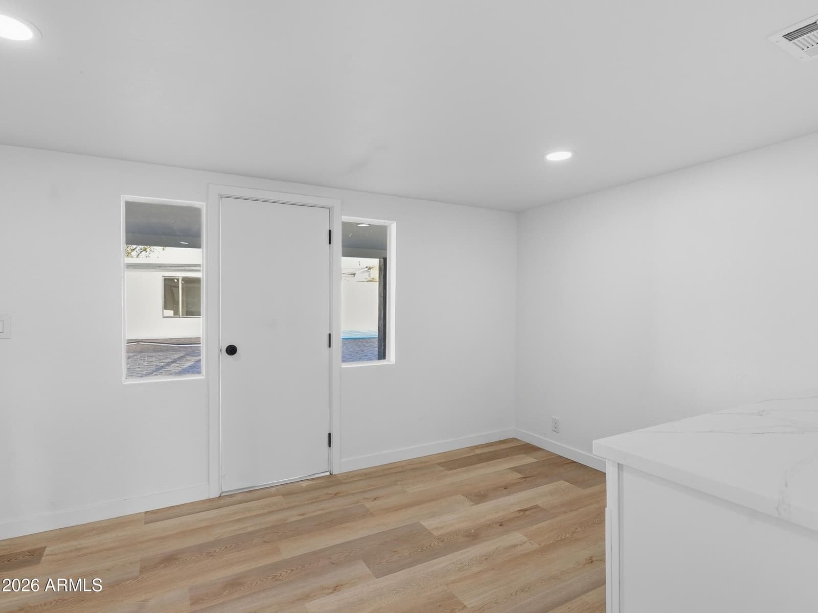 8025 N 11TH Place, Phoenix, AZ 85020 — photo 15 of 56
