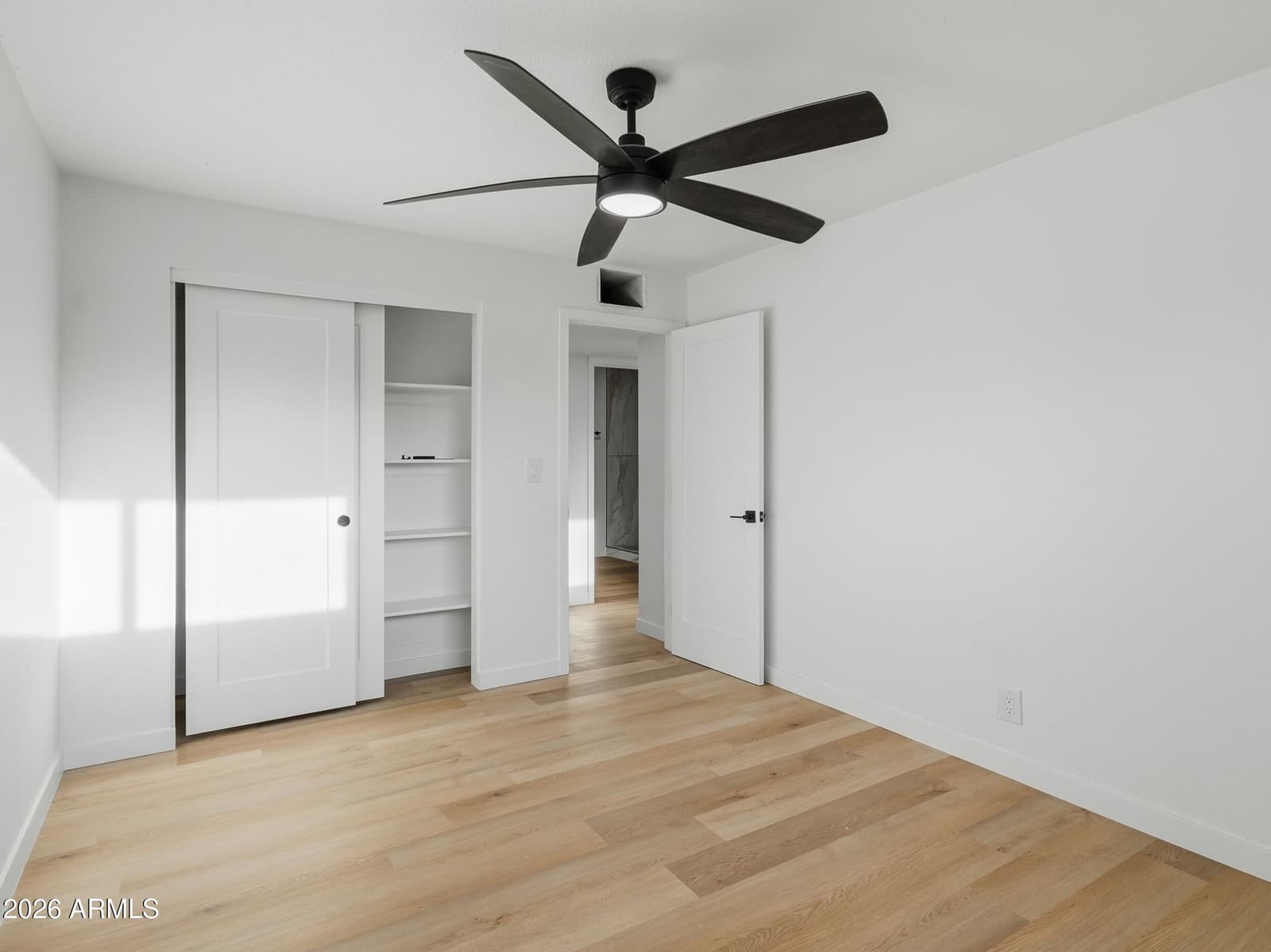 8025 N 11TH Place, Phoenix, AZ 85020 — photo 24 of 56