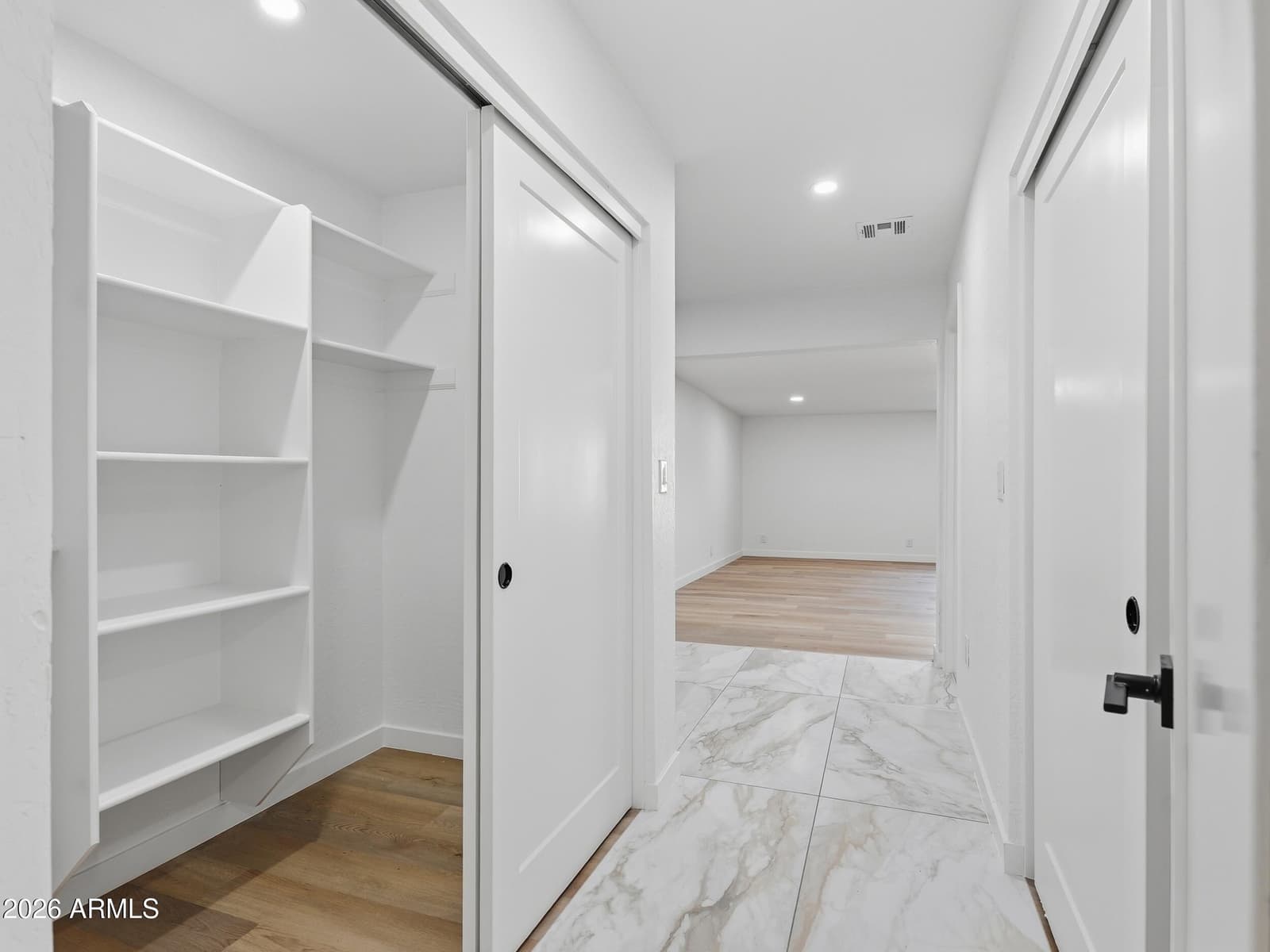 8025 N 11TH Place, Phoenix, AZ 85020 — photo 25 of 56