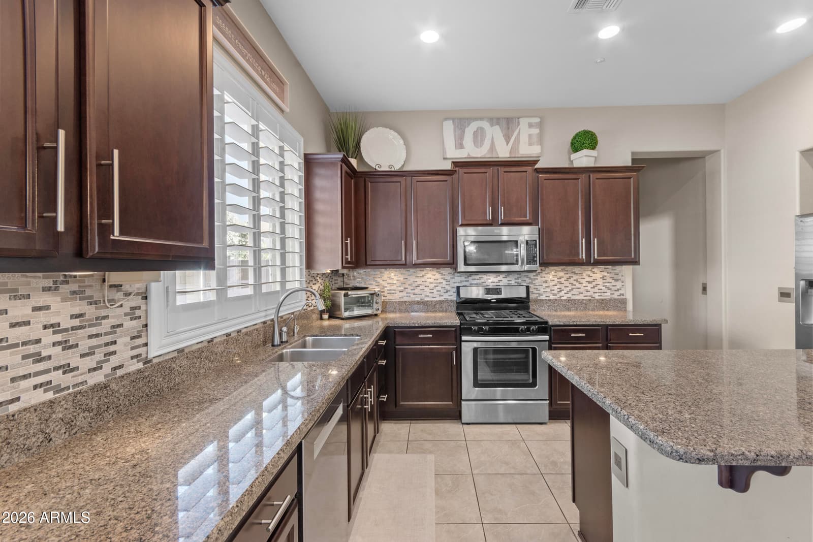 3382 E FANDANGO Drive, Gilbert, AZ 85298 — photo 15 of 63
