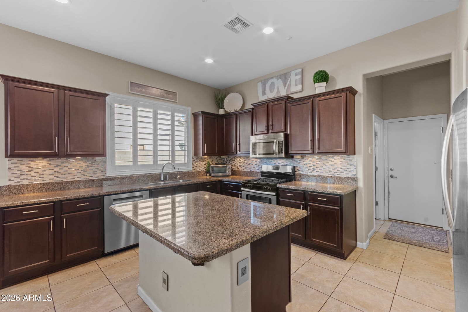 3382 E FANDANGO Drive, Gilbert, AZ 85298 — photo 16 of 63