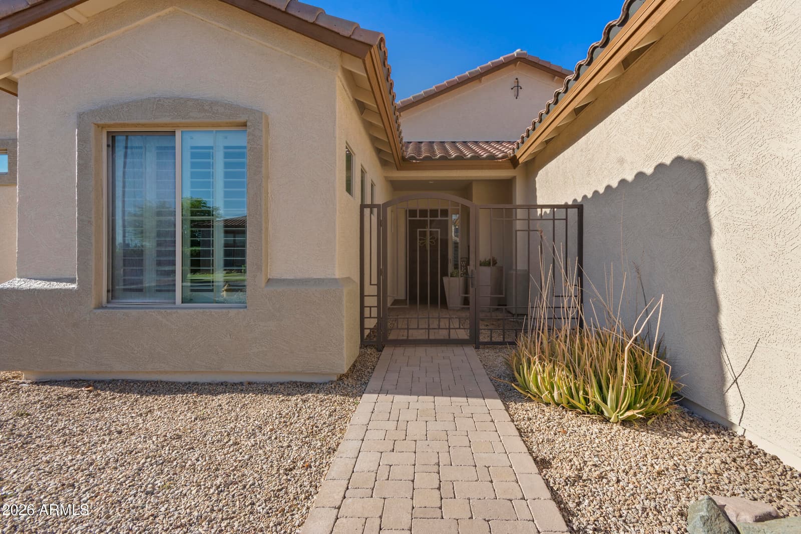3382 E FANDANGO Drive, Gilbert, AZ 85298 — photo 9 of 63