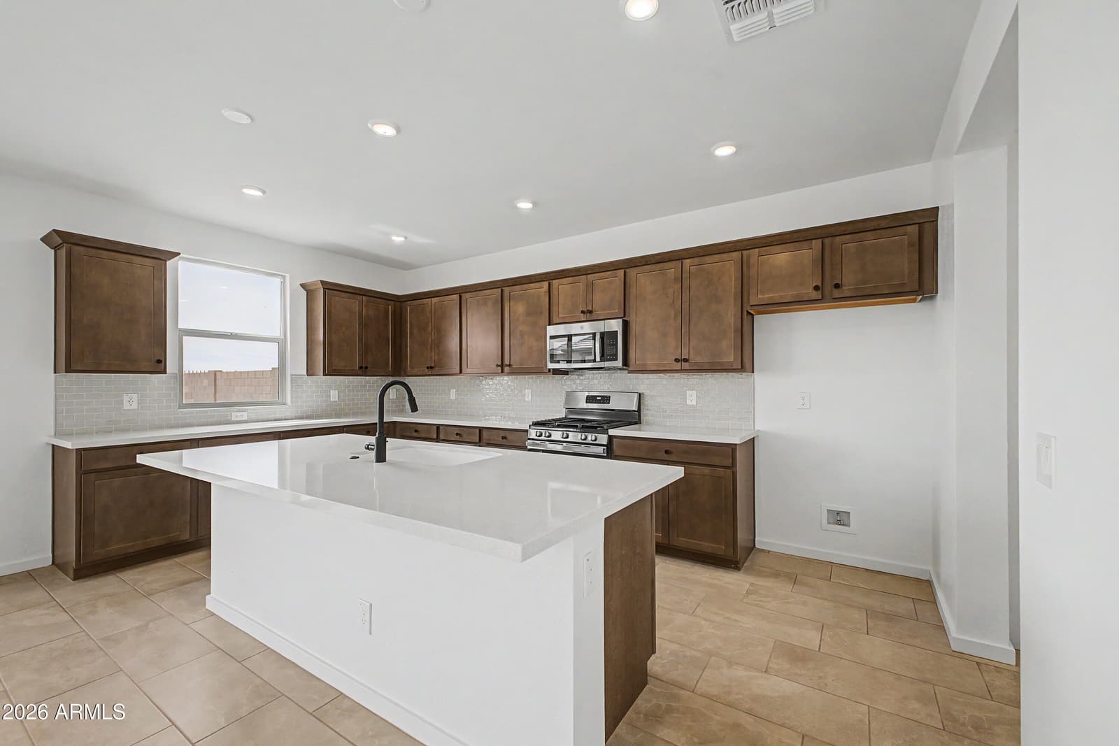 15579 W HACKAMORE Drive, Surprise, AZ 85387 — photo 11 of 42