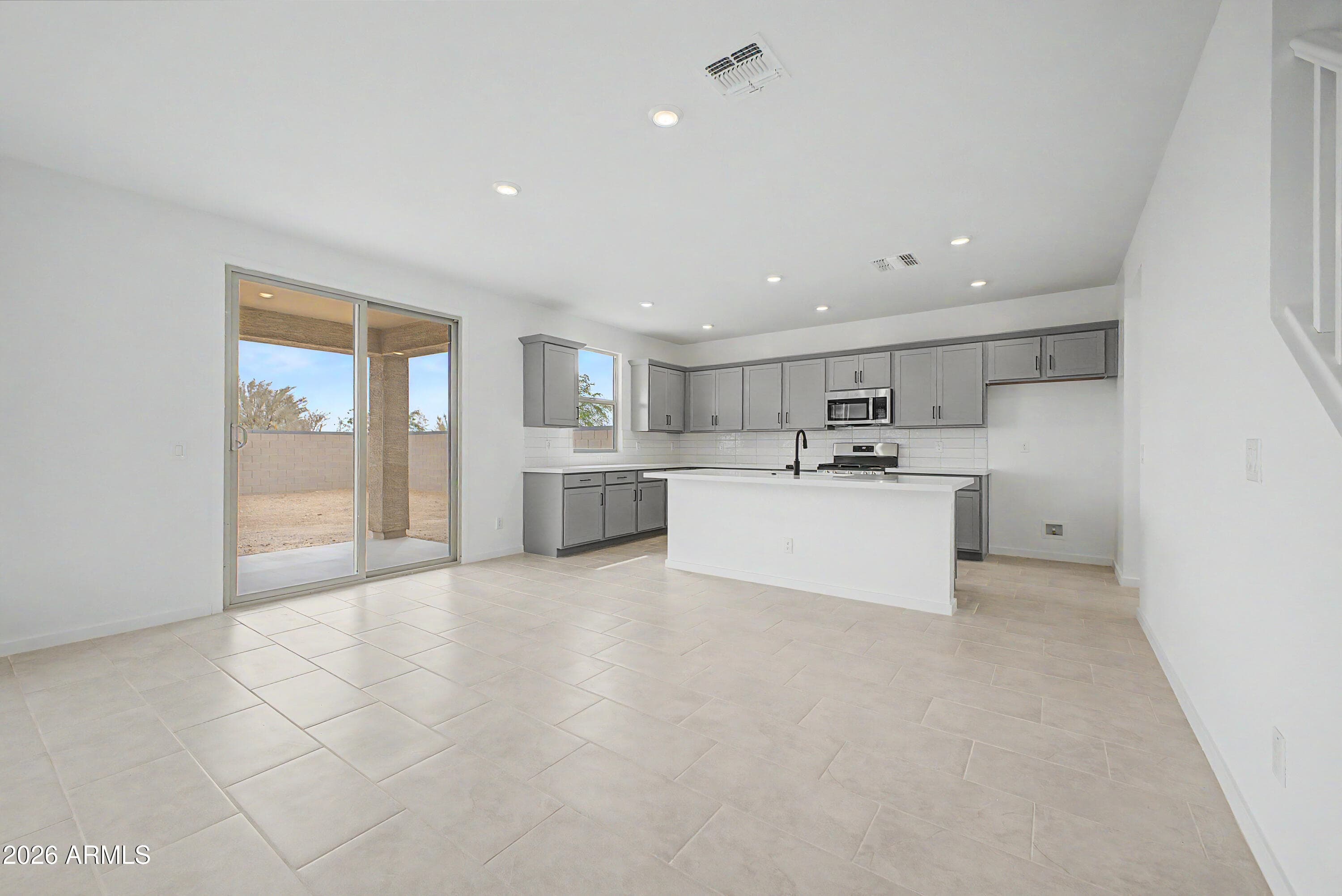 25123 N 155TH Drive, Surprise, AZ 85387 — photo 10 of 40