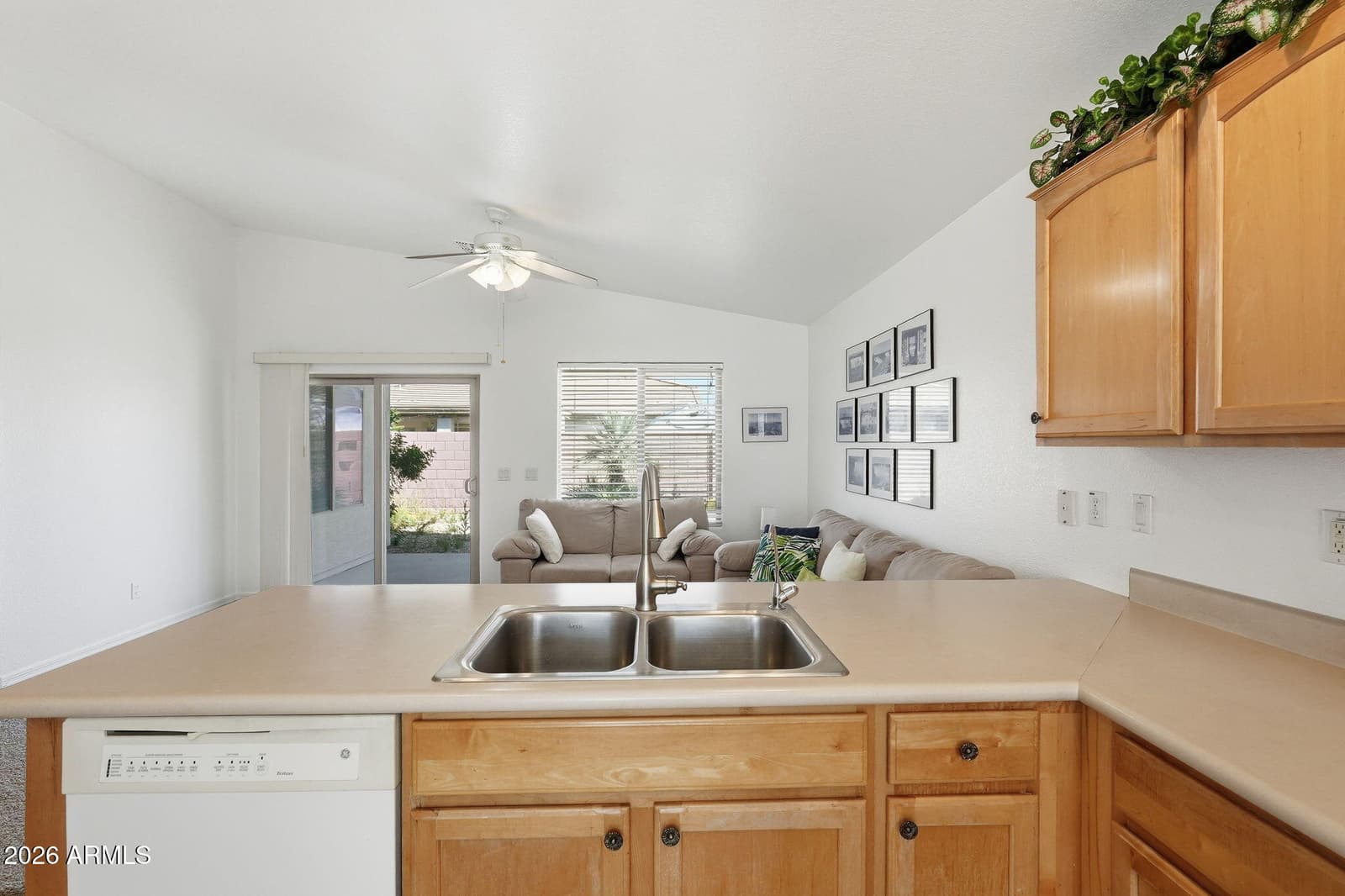 3004 E FIRESTONE Drive, Chandler, AZ 85249 — photo 12 of 48