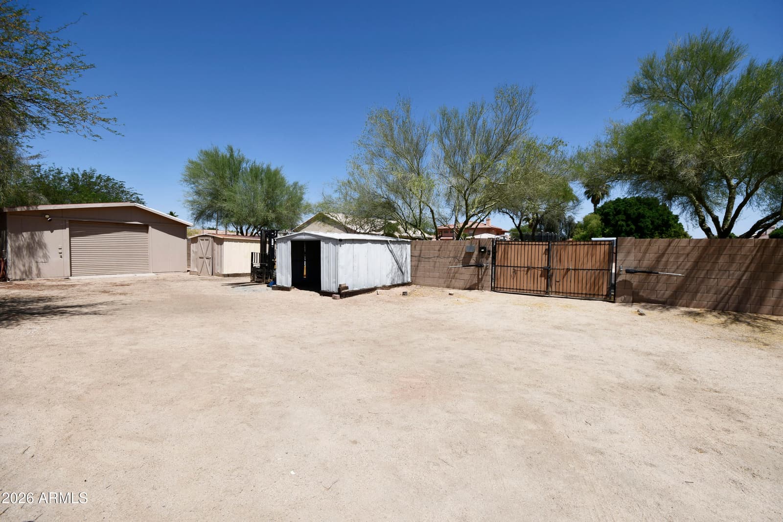 4701 W MISTY WILLOW Lane, Glendale, AZ 85310 — photo 38 of 47