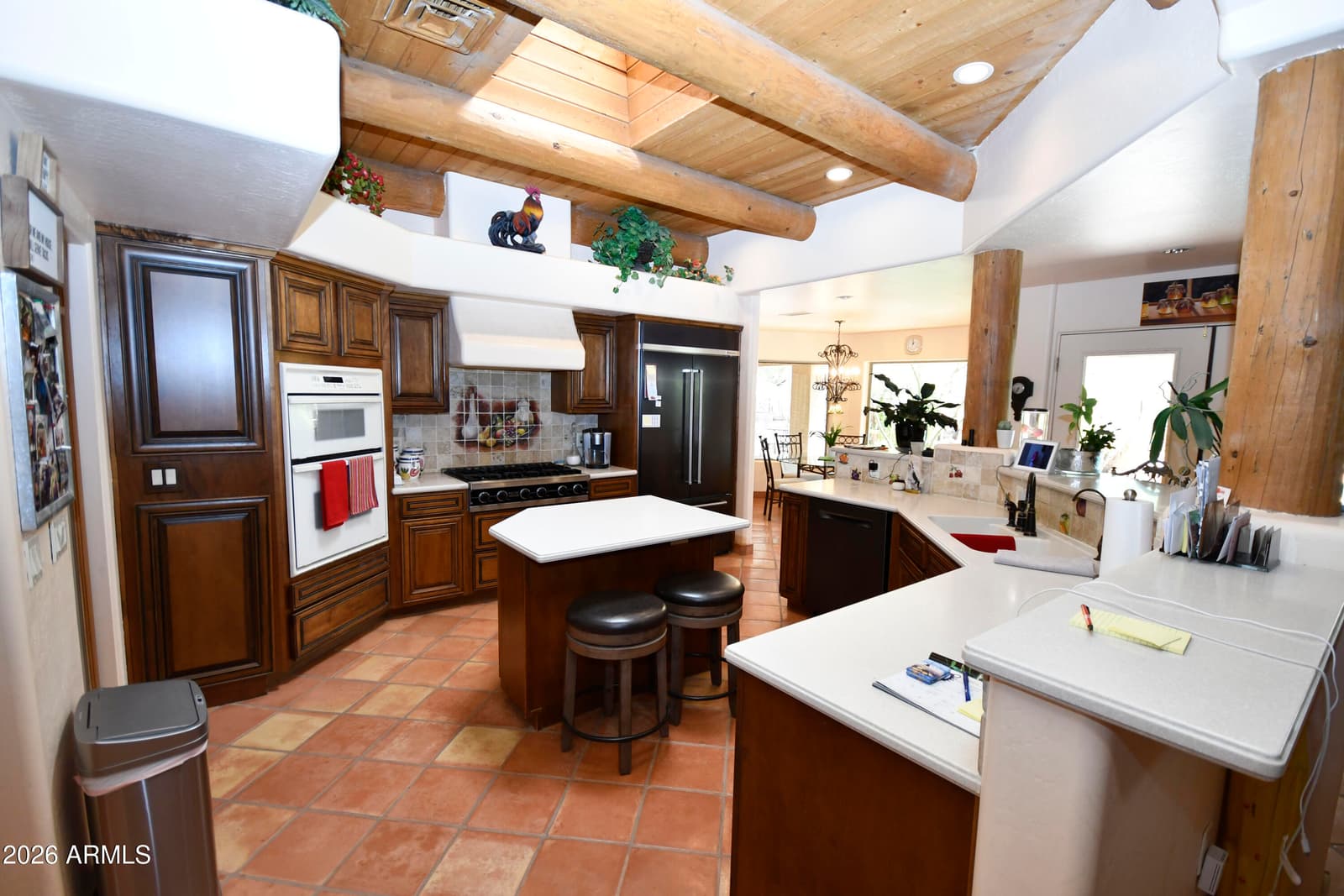 4701 W MISTY WILLOW Lane, Glendale, AZ 85310 — photo 3 of 47