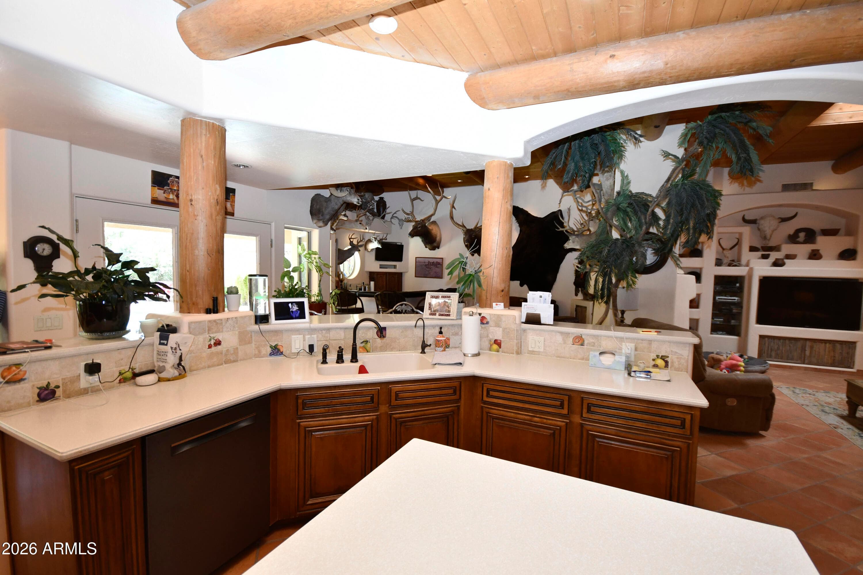 4701 W MISTY WILLOW Lane, Glendale, AZ 85310 — photo 4 of 47