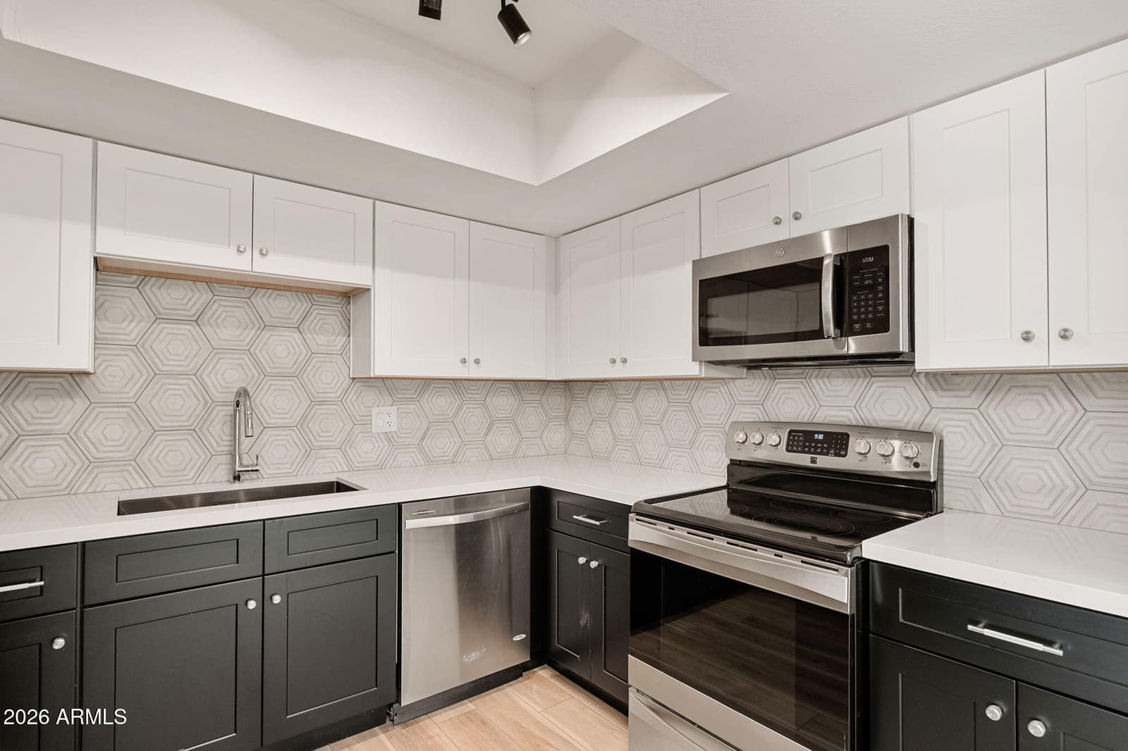 2808 N 61ST Street, Scottsdale, AZ 85257 — photo 1 of 34