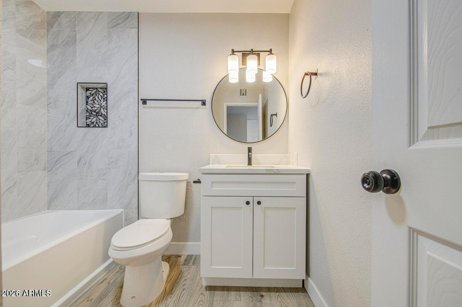3238 W ALTADENA Avenue, Phoenix, AZ 85029 — photo 11 of 38