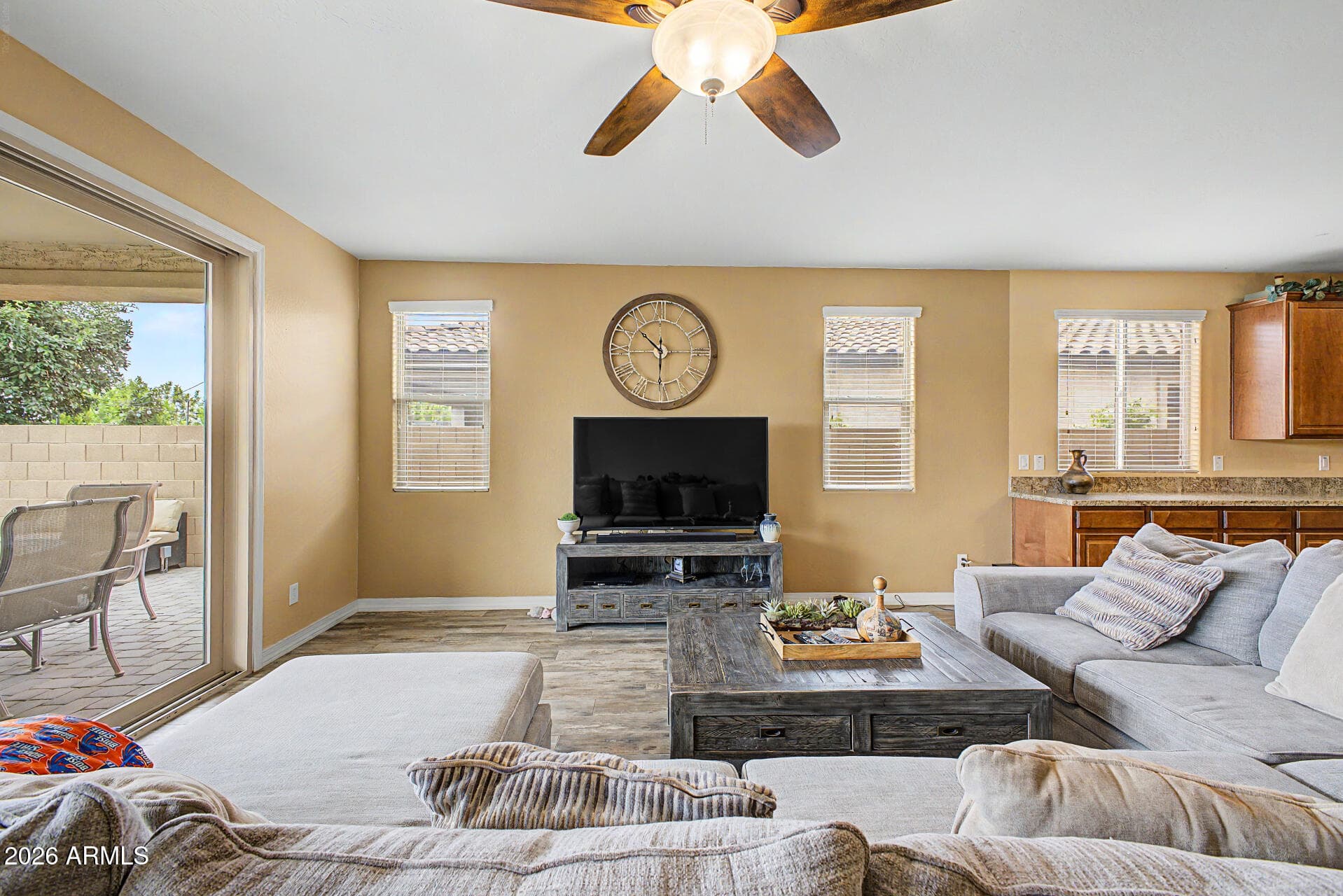 10043 W LOS GATOS Drive, Peoria, AZ 85383 — photo 7 of 51