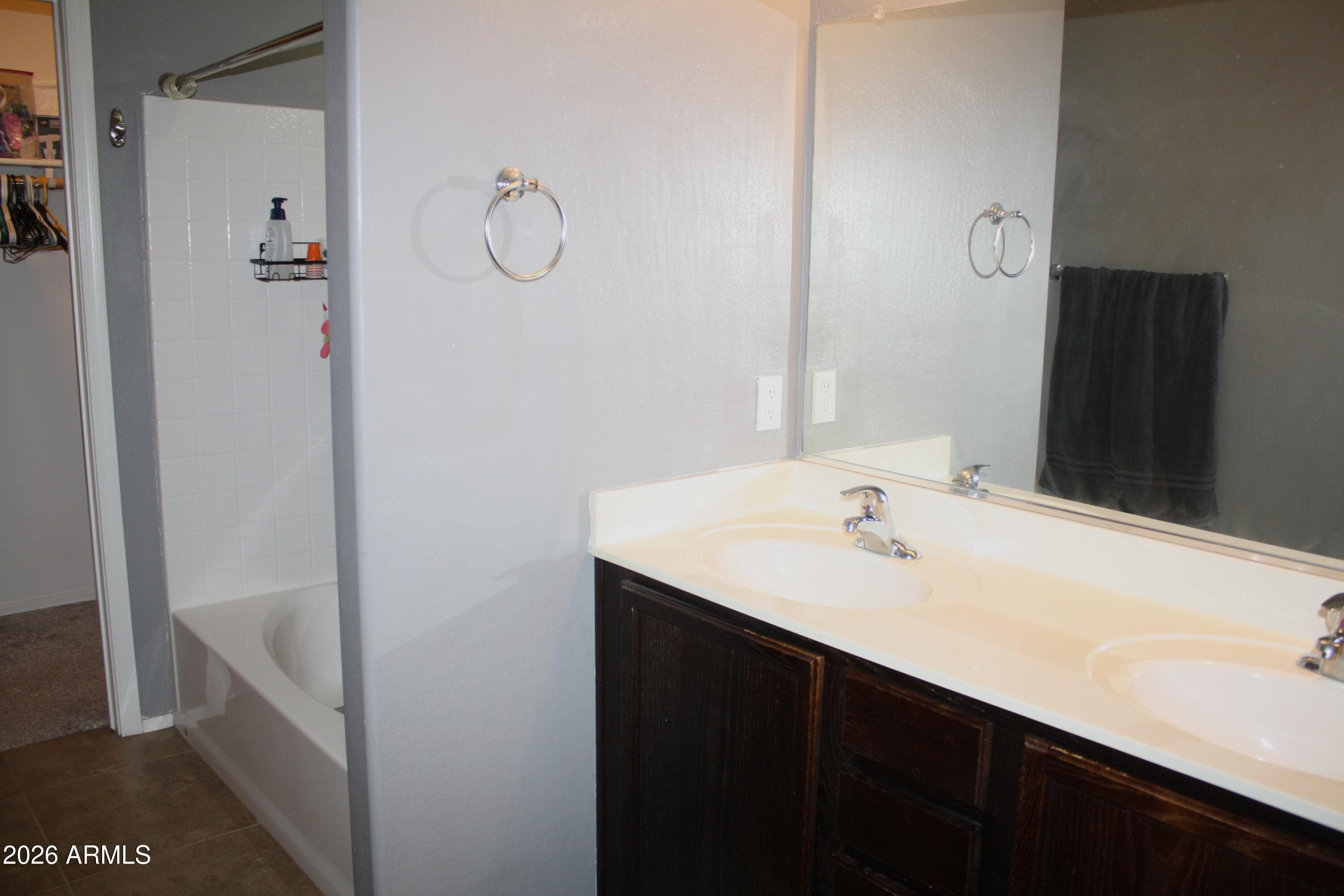 10225 W CAMELBACK Road 19, Phoenix, AZ 85037 — photo 35 of 51