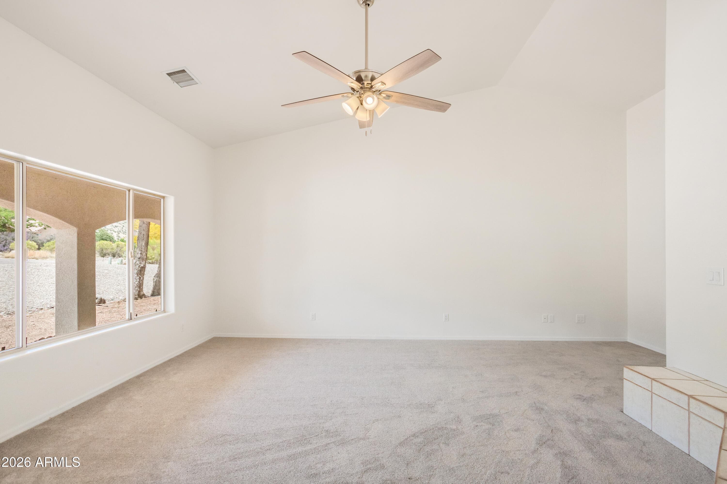 7517 S SILVERSTONE Avenue, Hereford, AZ 85615 — photo 10 of 36