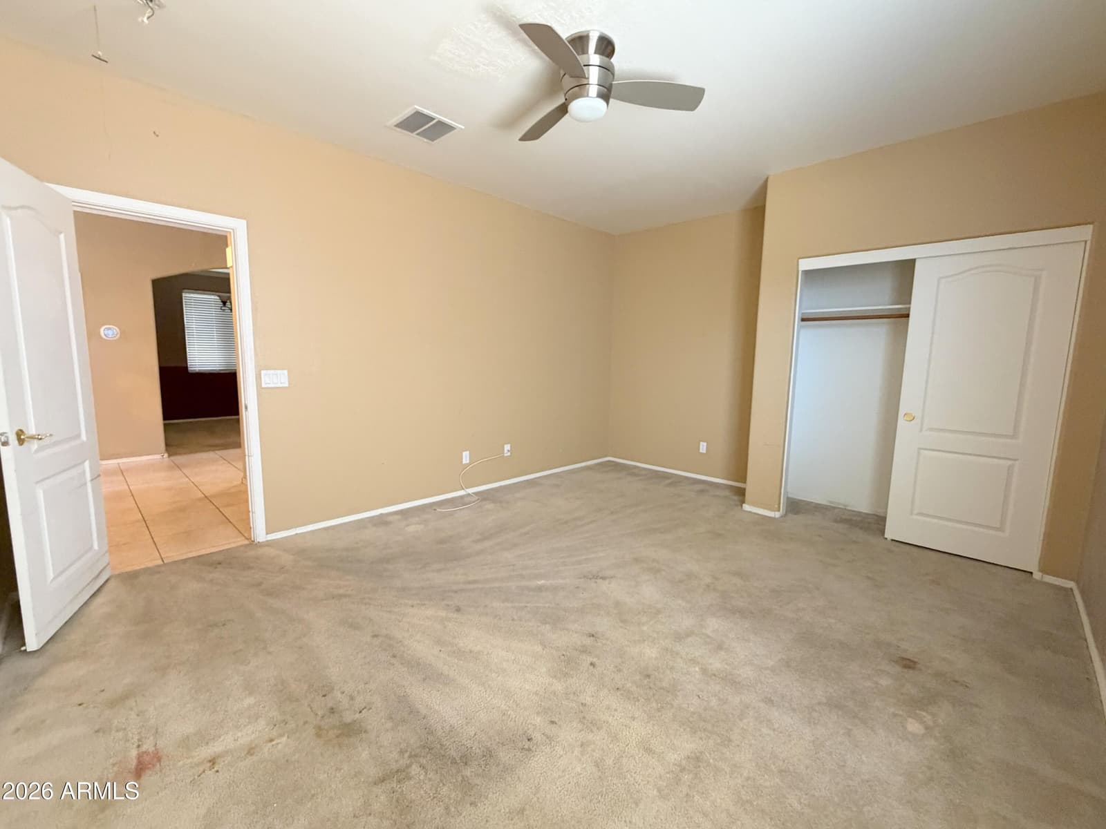 1084 E SADDLEBACK Place, San Tan Valley, AZ 85143 — photo 11 of 60