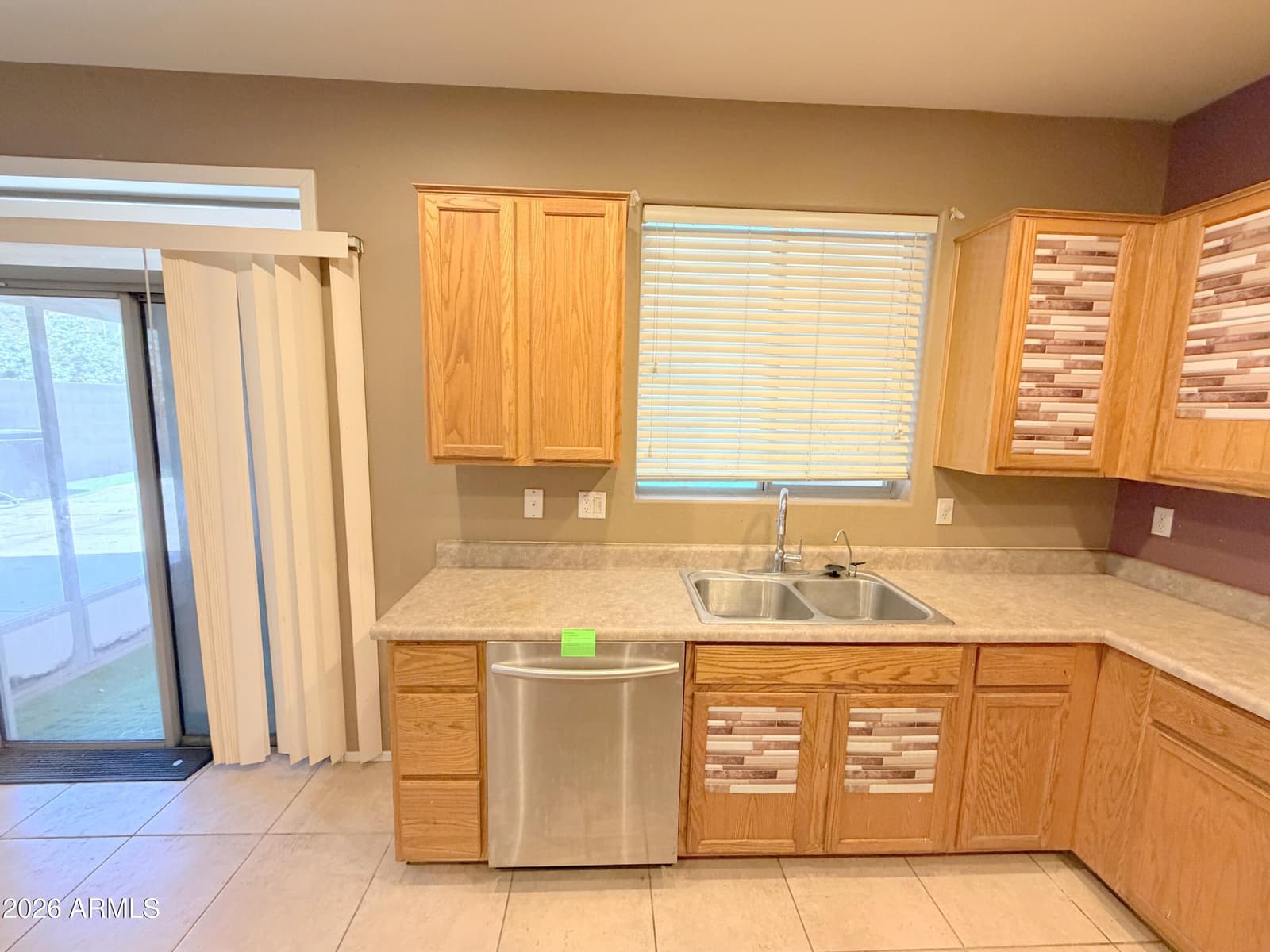 1084 E SADDLEBACK Place, San Tan Valley, AZ 85143 — photo 23 of 60