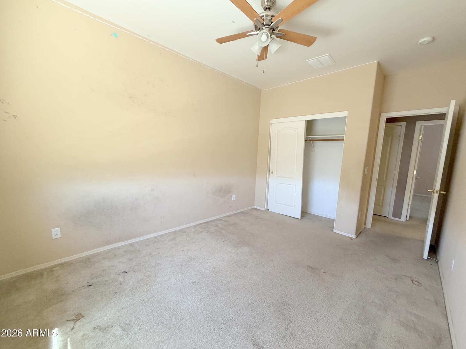 1084 E SADDLEBACK Place, San Tan Valley, AZ 85143 — photo 31 of 60