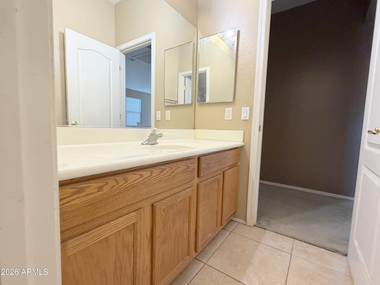 1084 E SADDLEBACK Place, San Tan Valley, AZ 85143 — photo 40 of 60