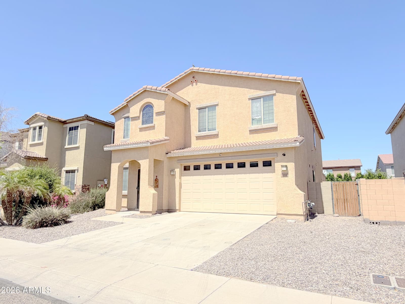 1084 E SADDLEBACK Place, San Tan Valley, AZ 85143 — photo 3 of 60