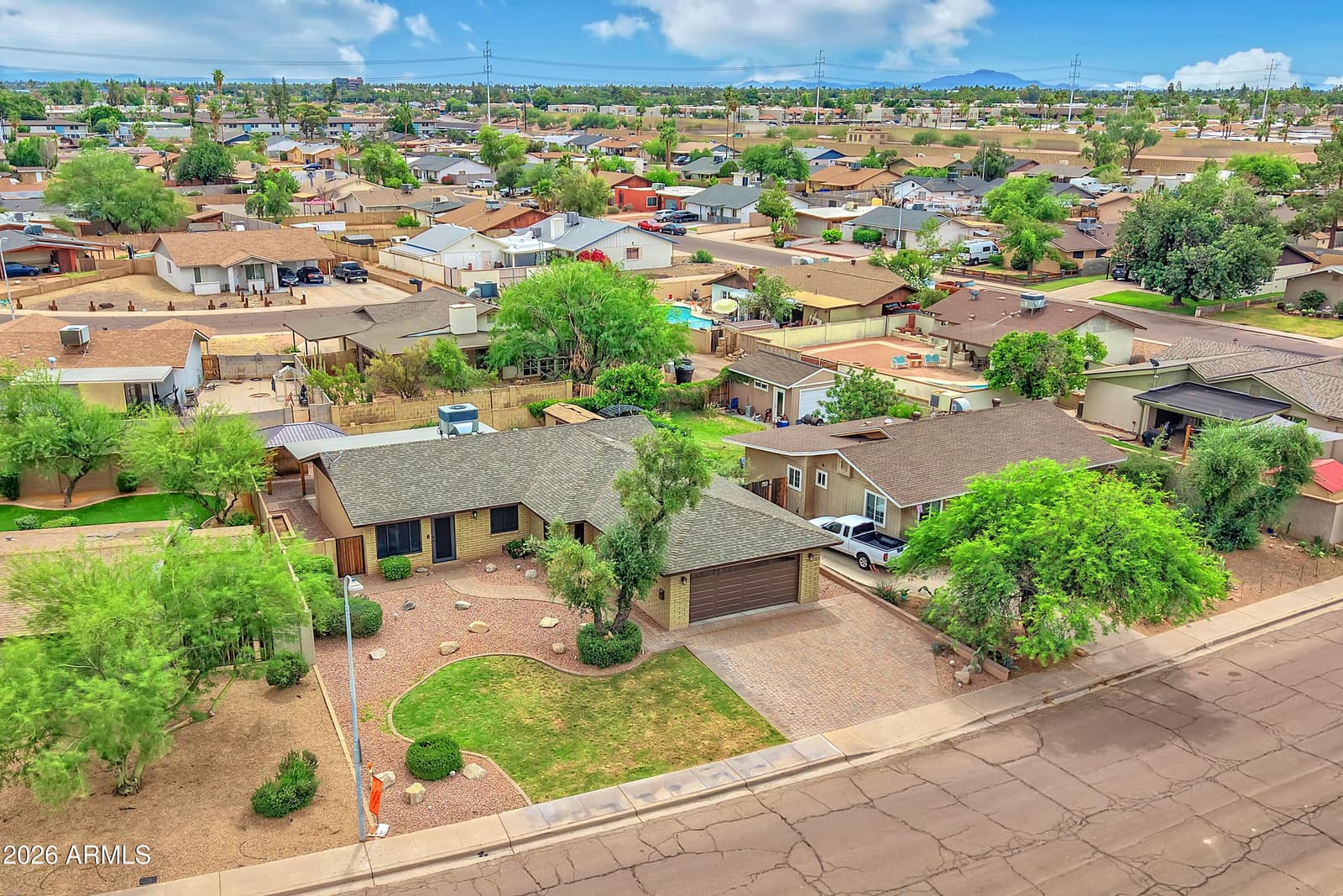 3909 S ROOSEVELT Street, Tempe, AZ 85282 — photo 1 of 49